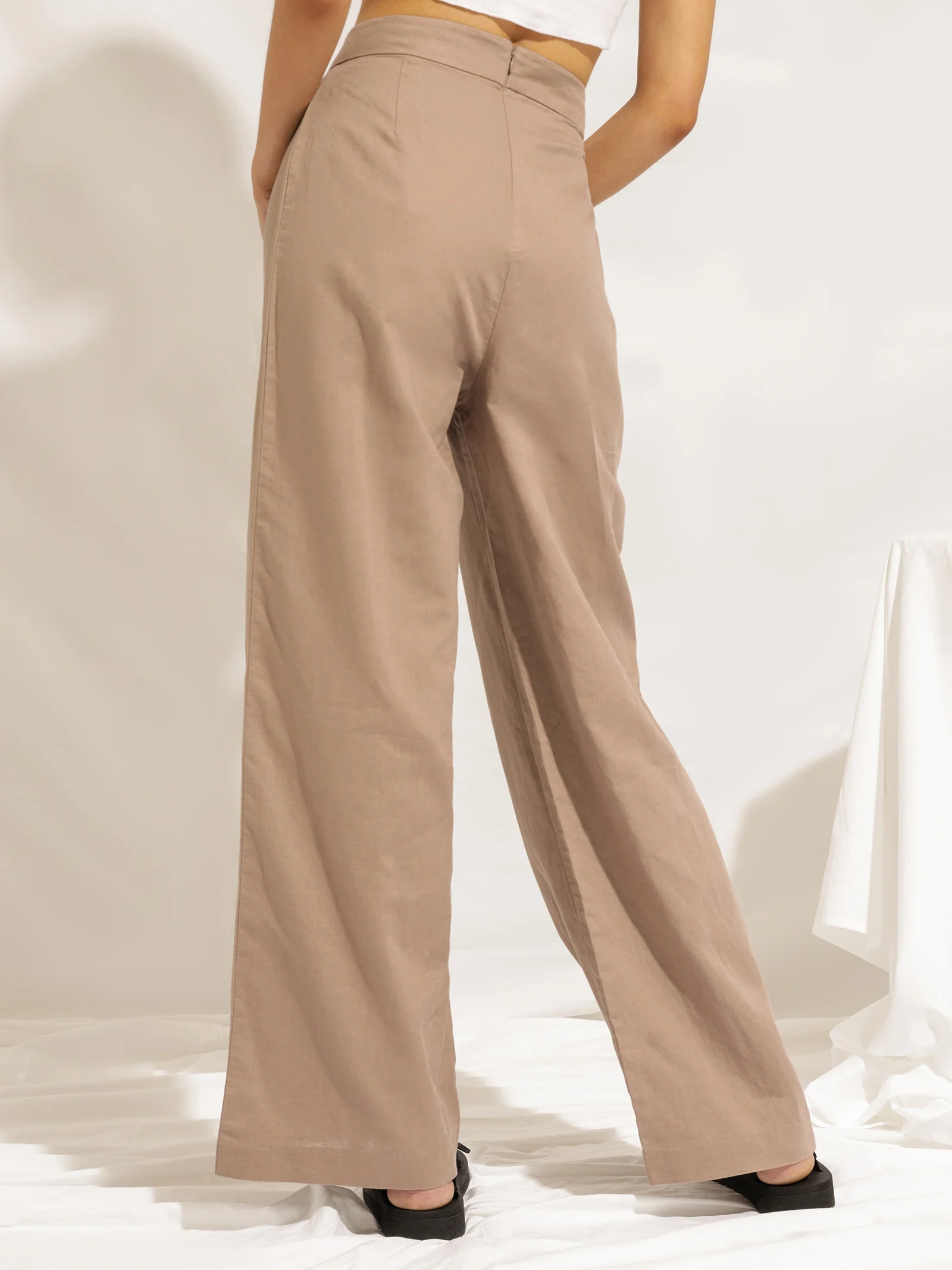 Gaia Linen Pants - Image 3