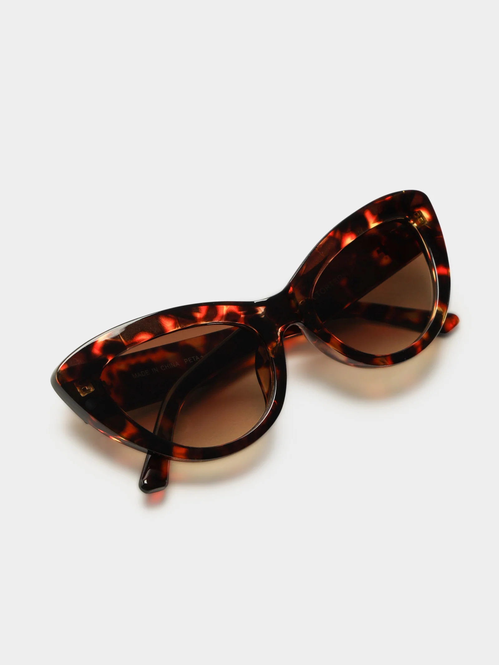 Georgina Cateye Sunglasses - Image 4