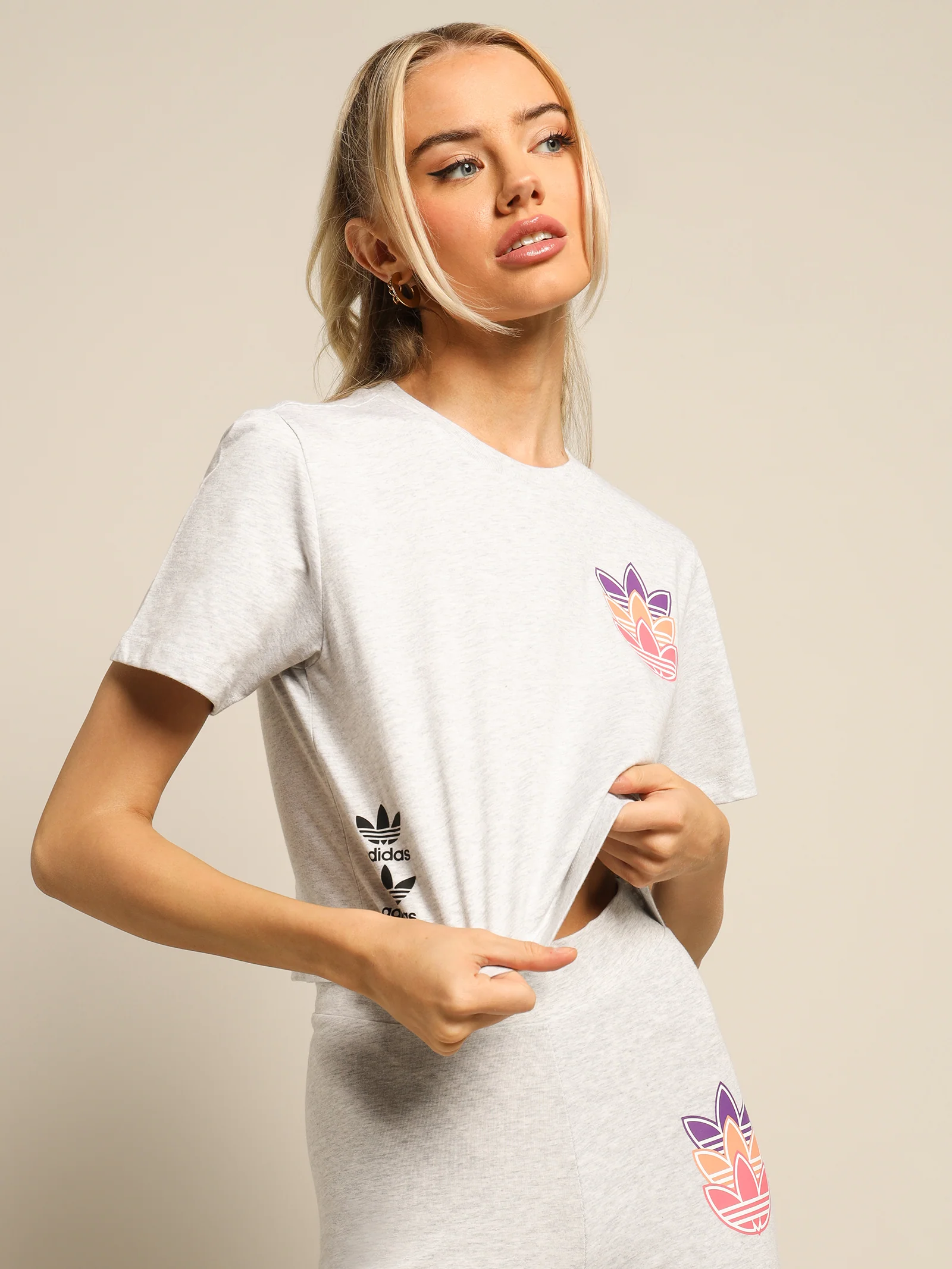 Graphics Logo Play T-Shirt - Image 2