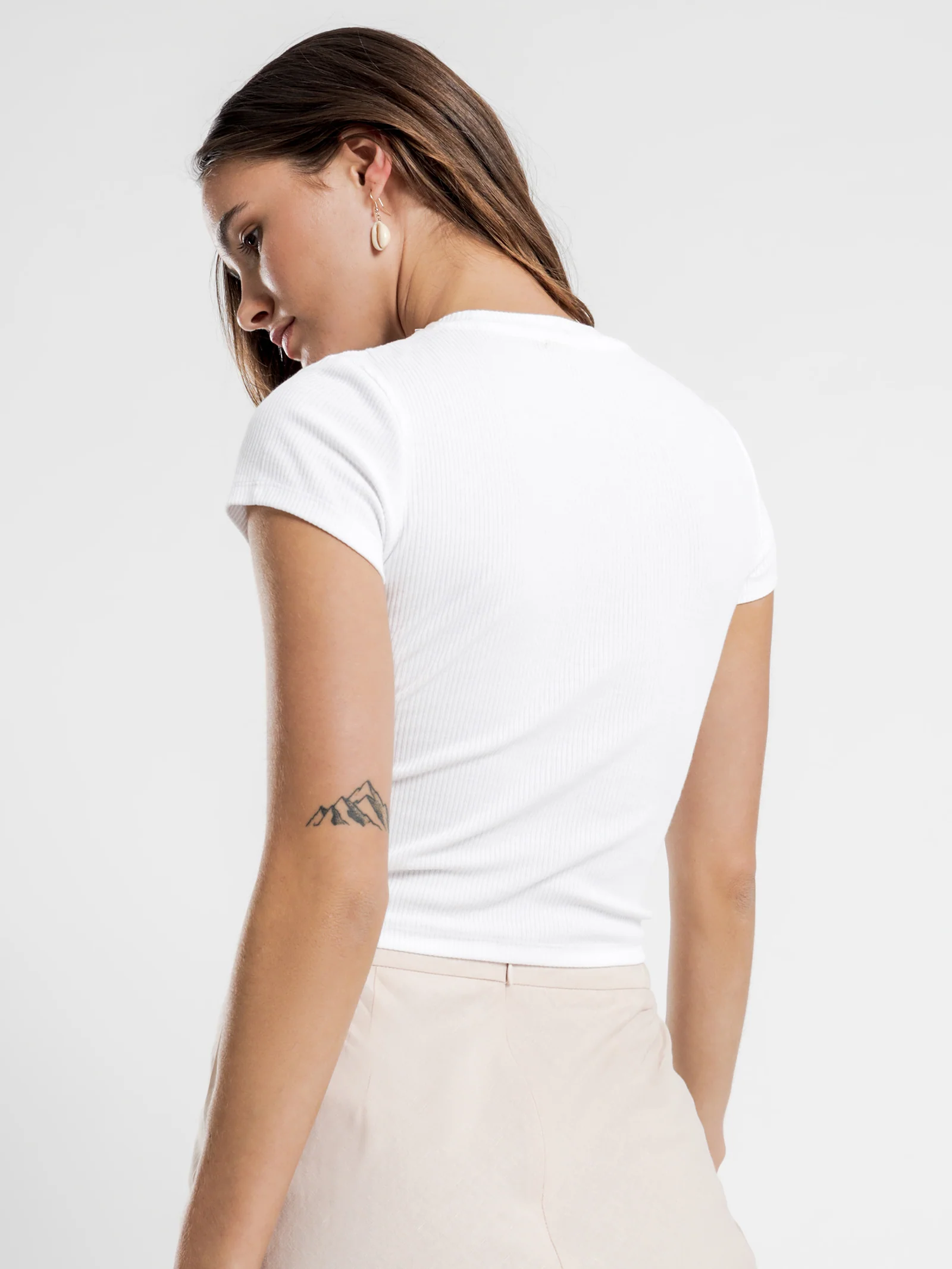 Greta T-Shirt - Image 4
