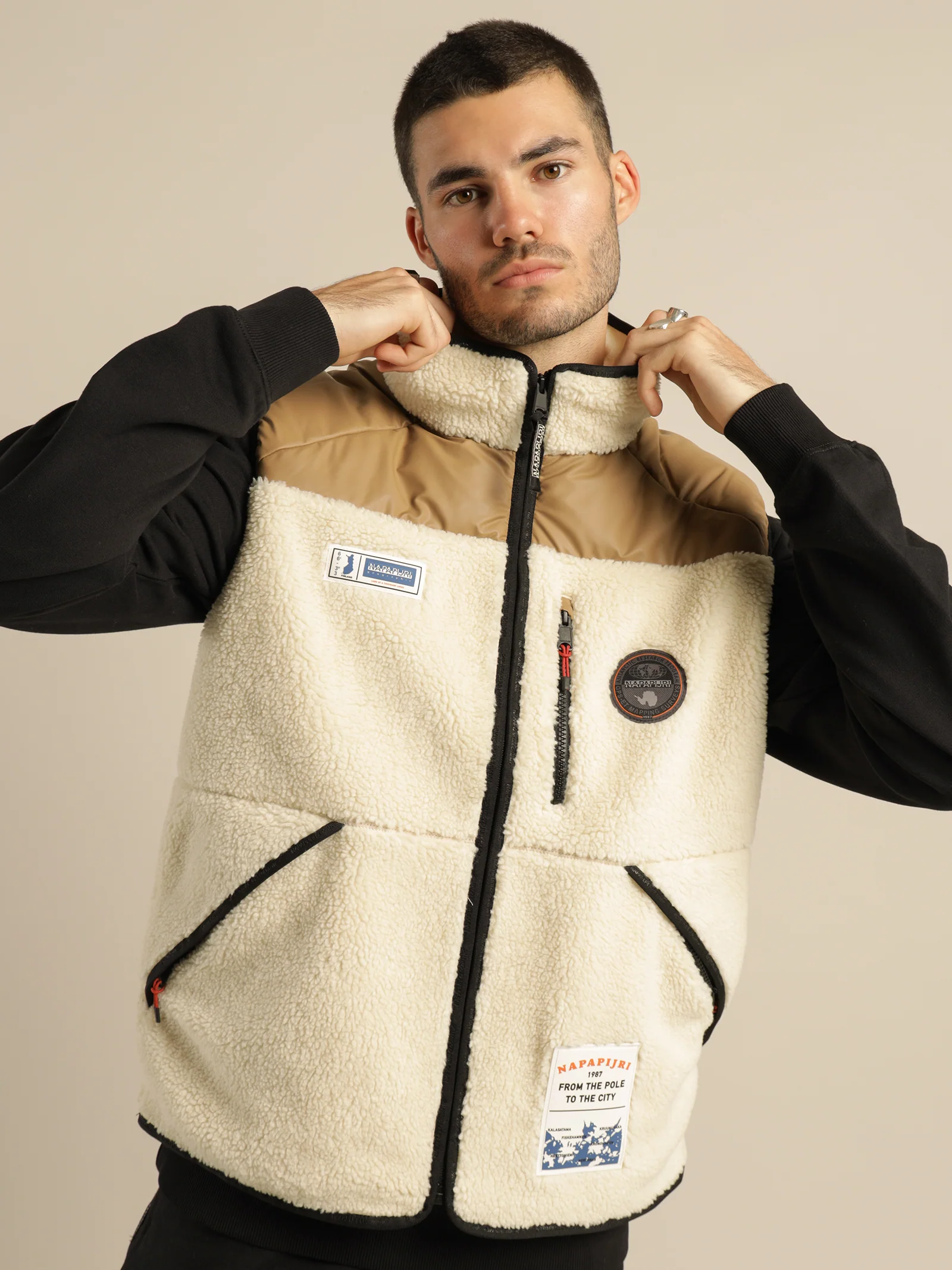 Haltia Vest - Image 3