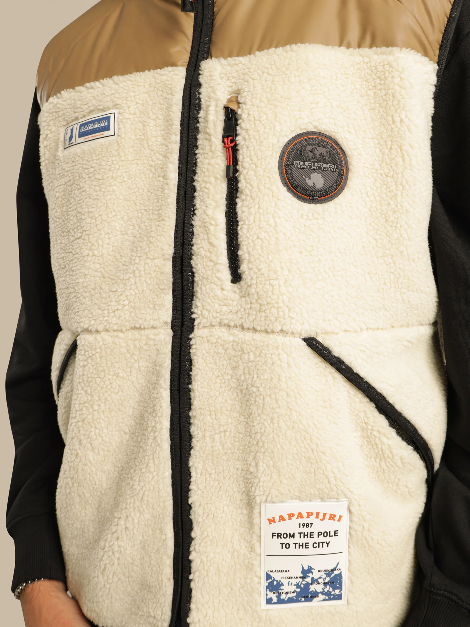 Haltia Vest - Image 6