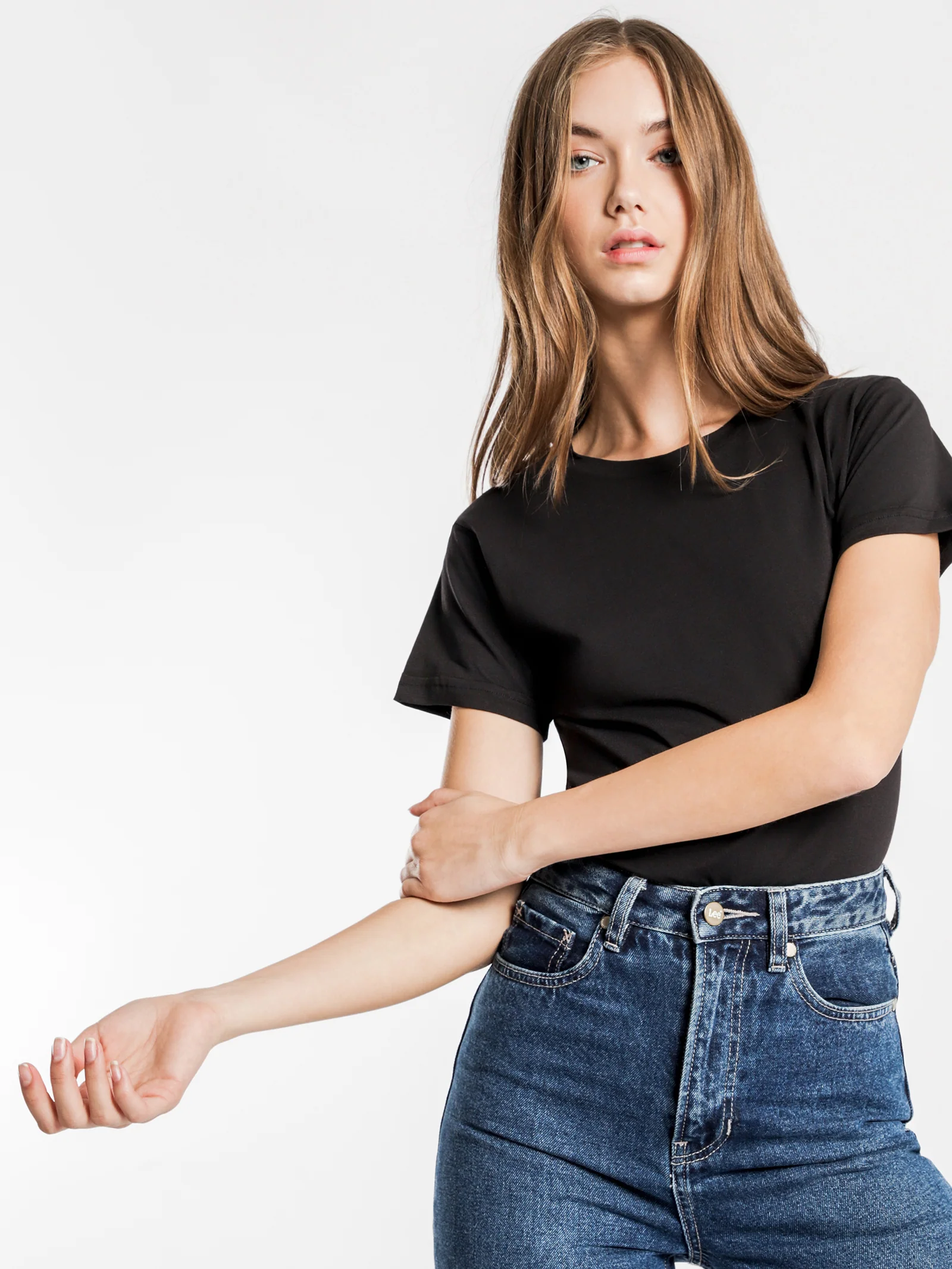 Harper Basic Crew Neck T-Shirt - Image 4