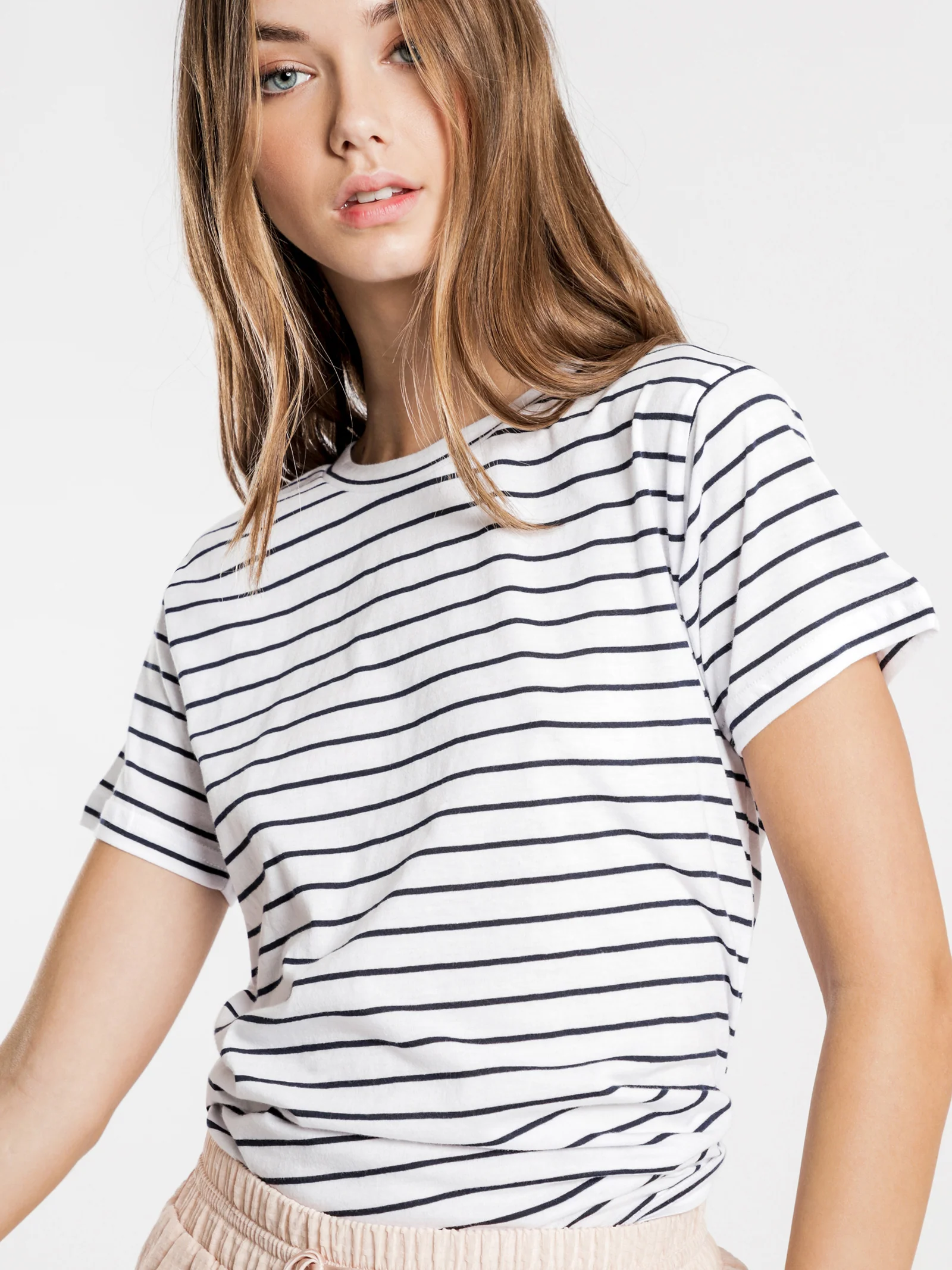 Harper Basic Crew Neck T-Shirt - Image 2