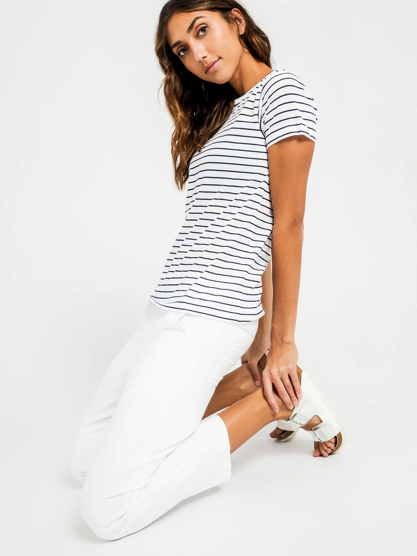 Harper Basic Crew T-Shirt - Image 4