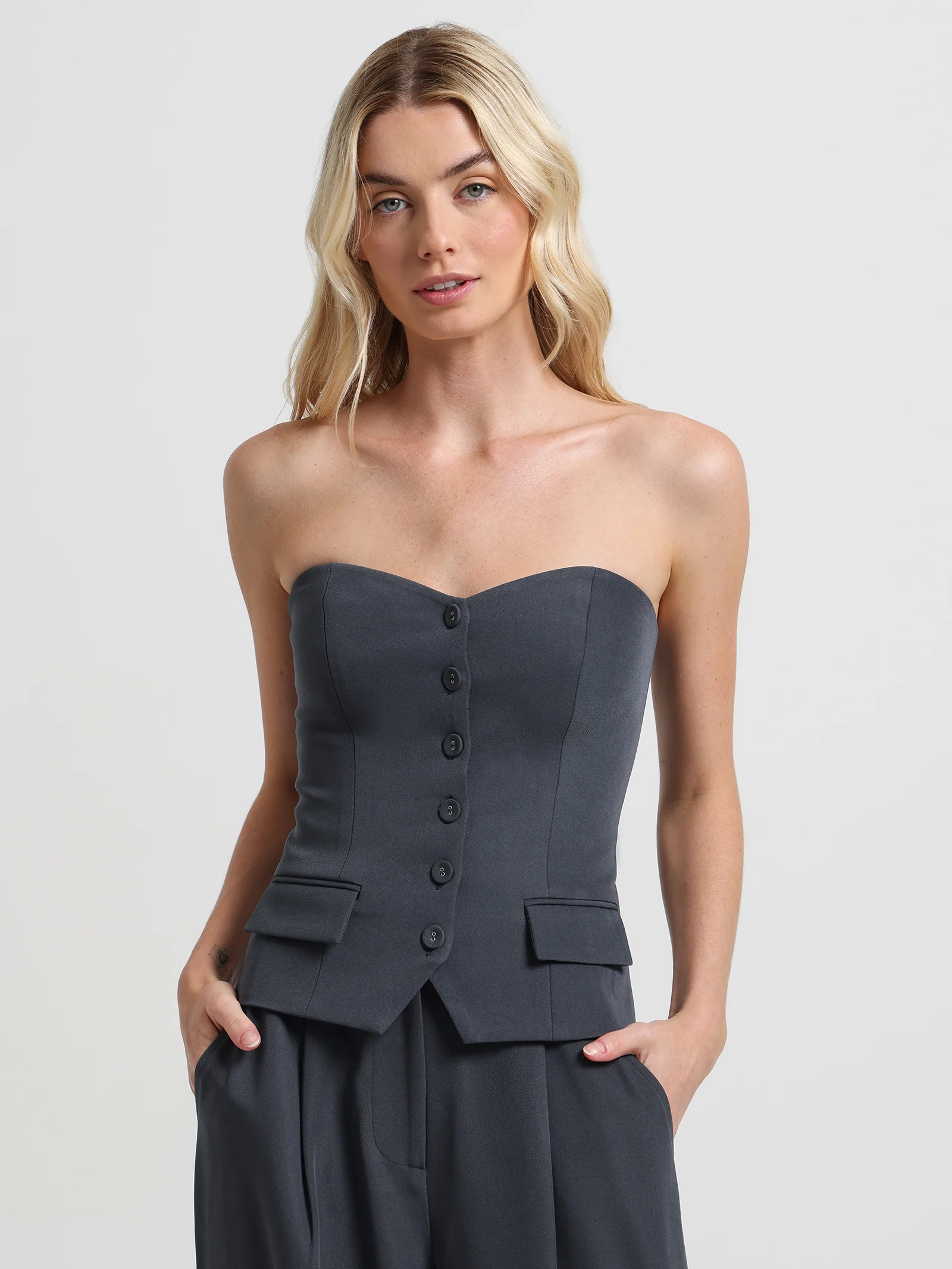 Hart Bodice - Image 6