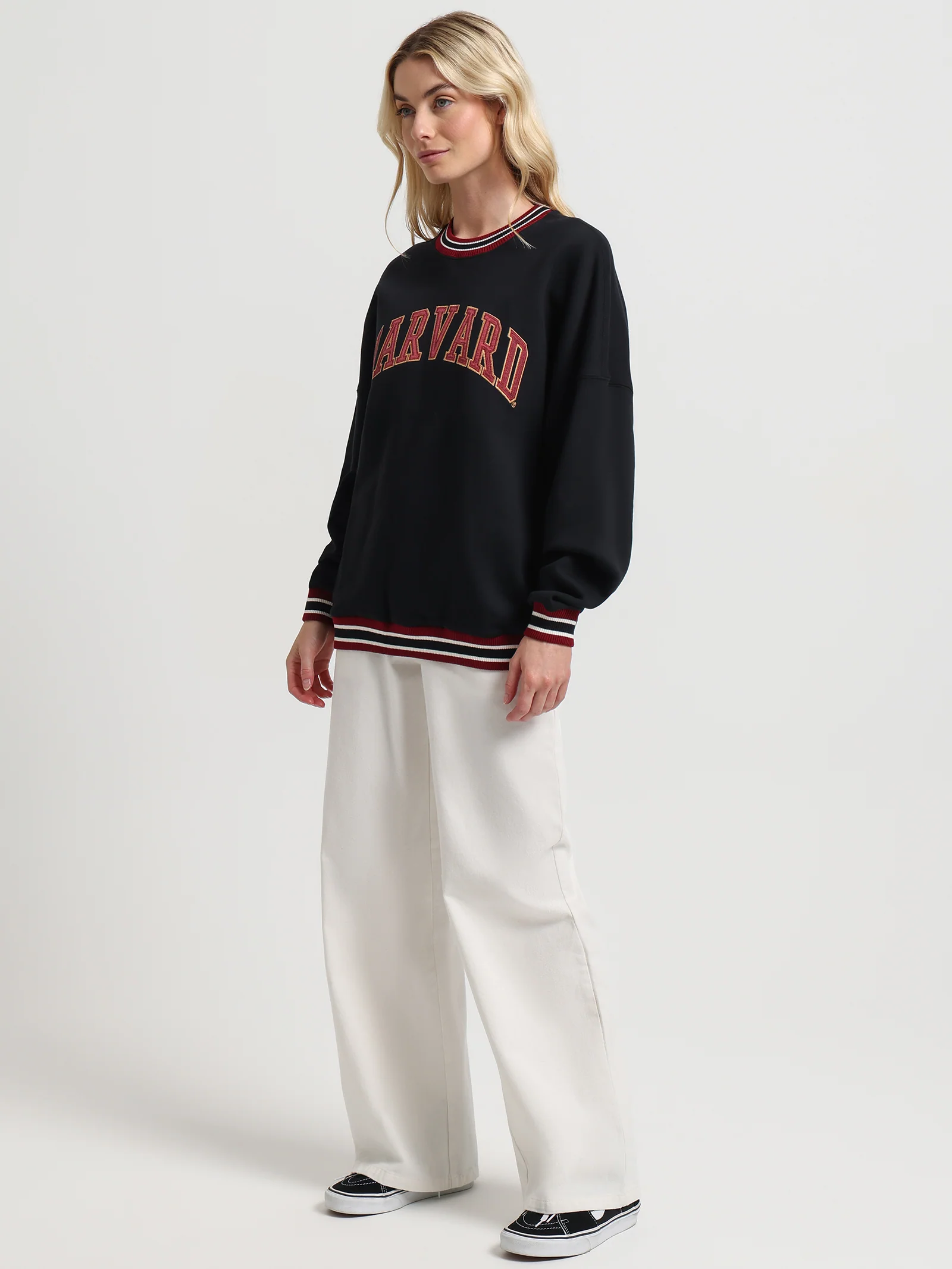 Harvard Trim Crew Neck Sweater - Image 5