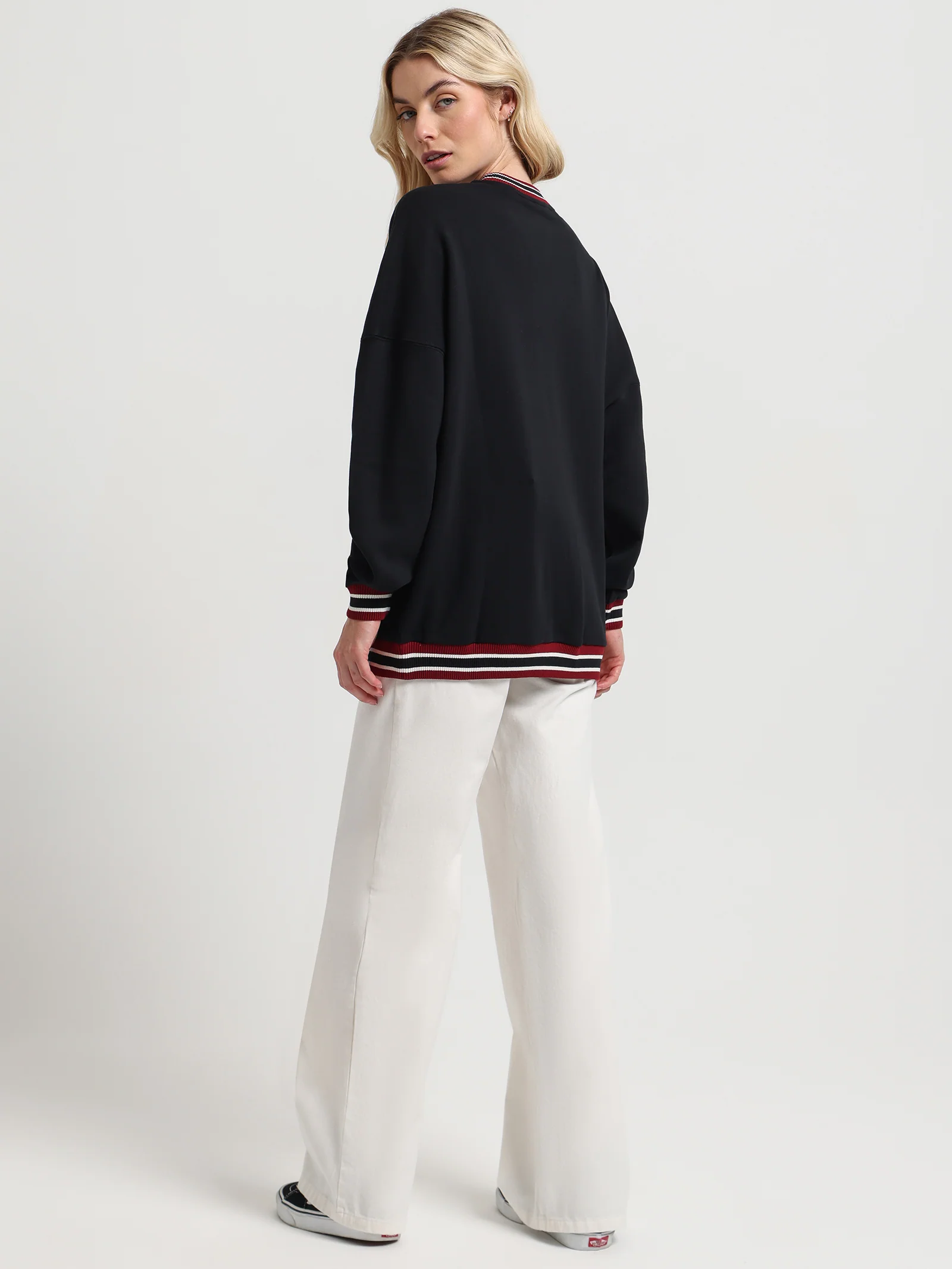 Harvard Trim Crew Neck Sweater - Image 6