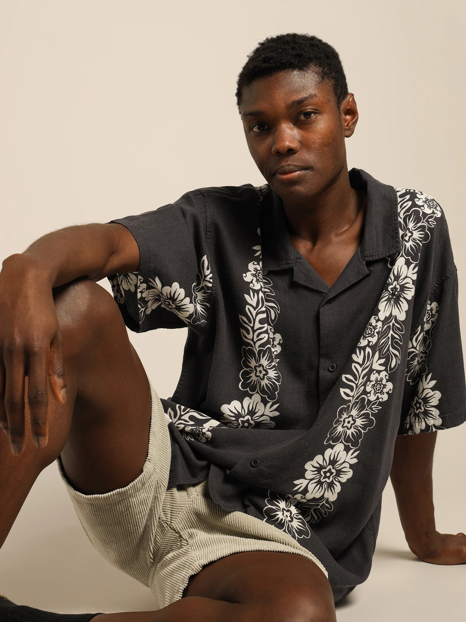 Hawaiian Pattern Shirt - Image 4