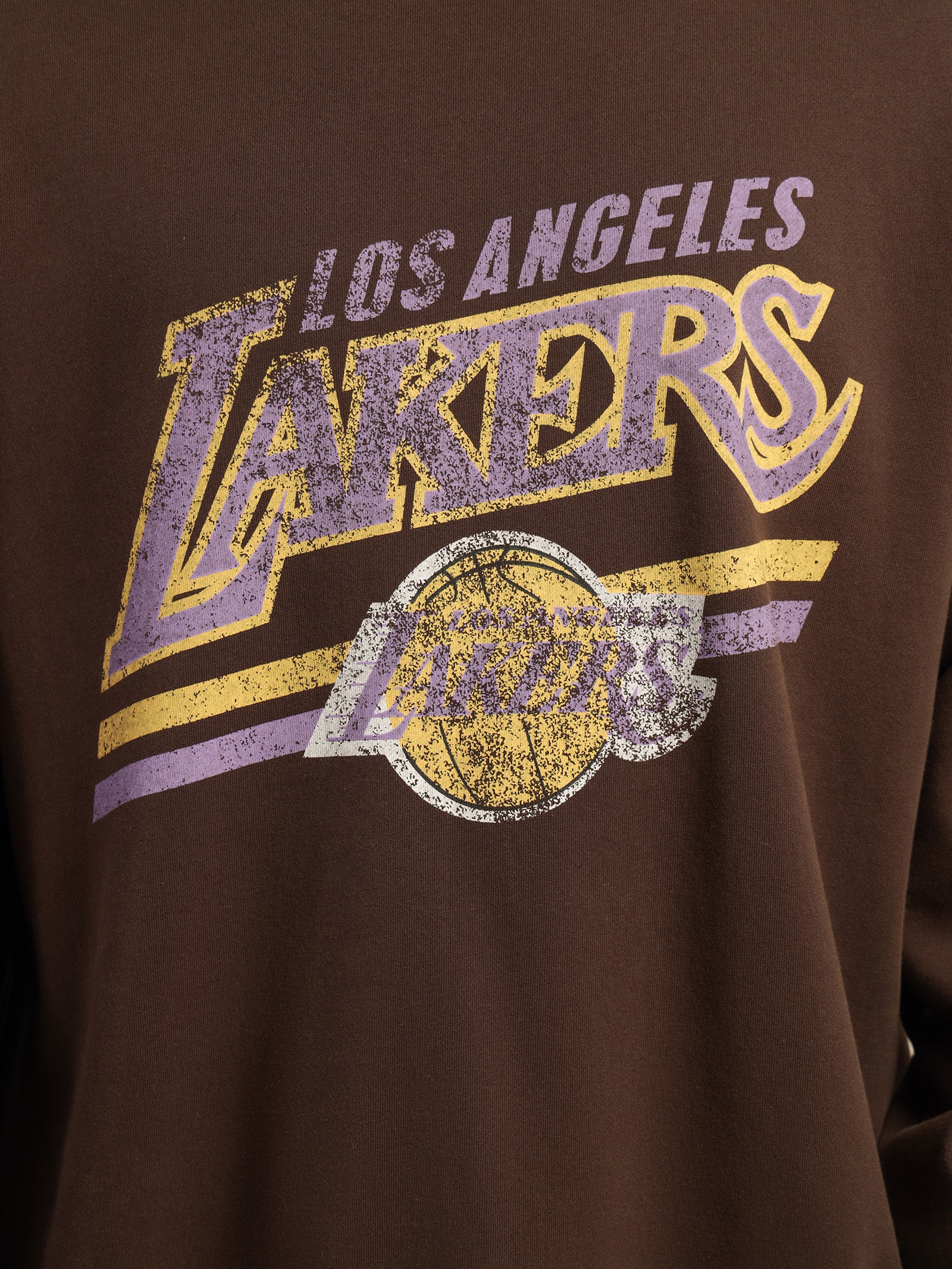 Headline Lakers Crew - Image 5