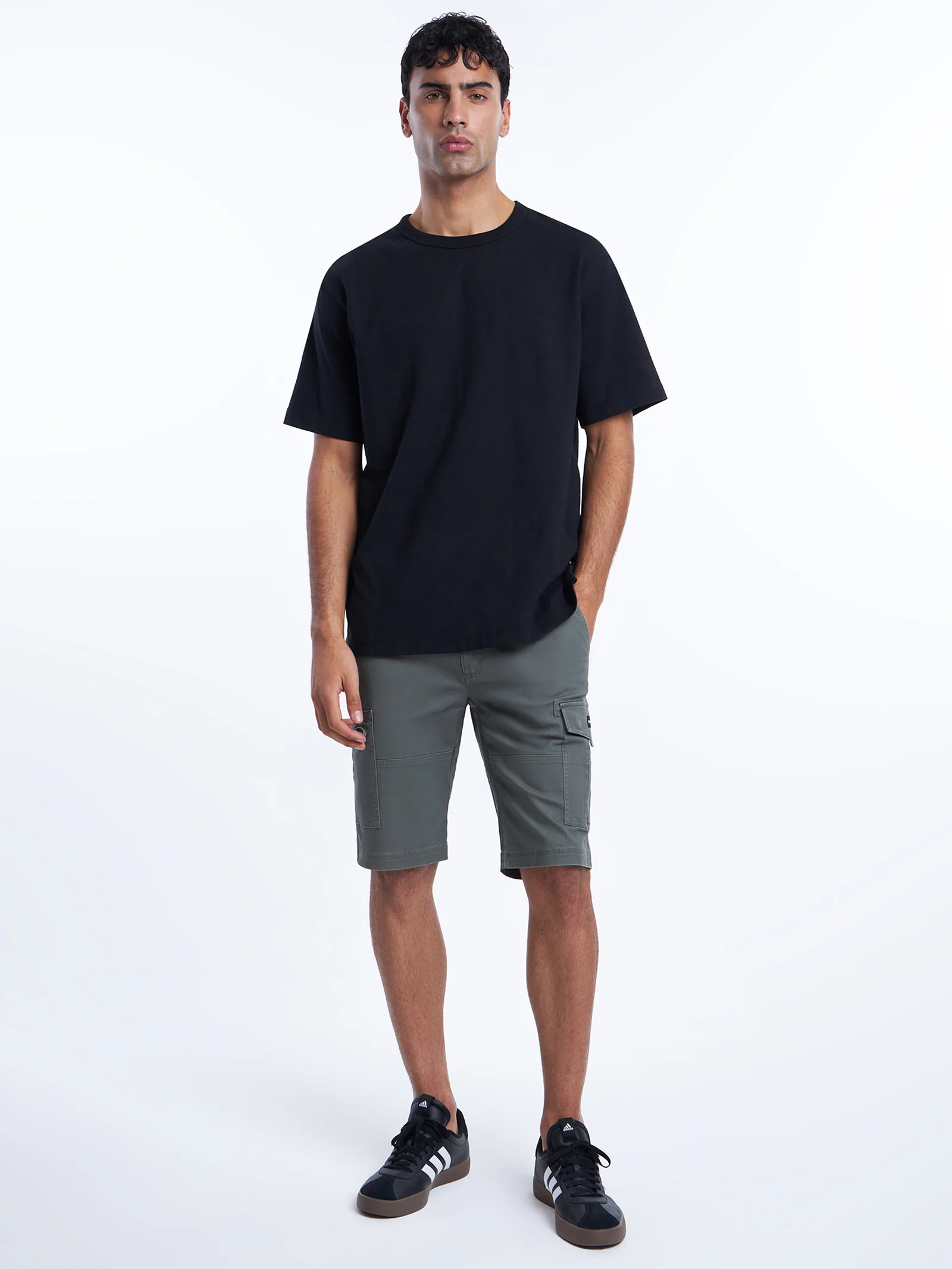 Leon Short - Image 4