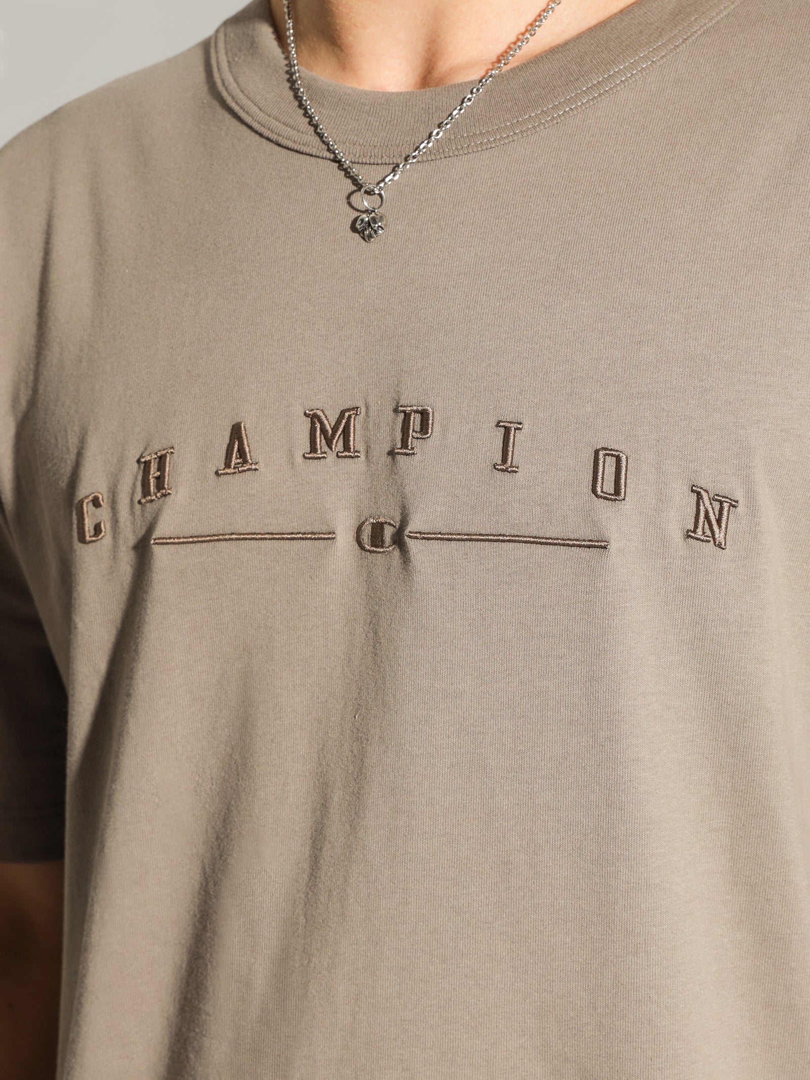 Heritage 2K Logo T-Shirt - Image 4