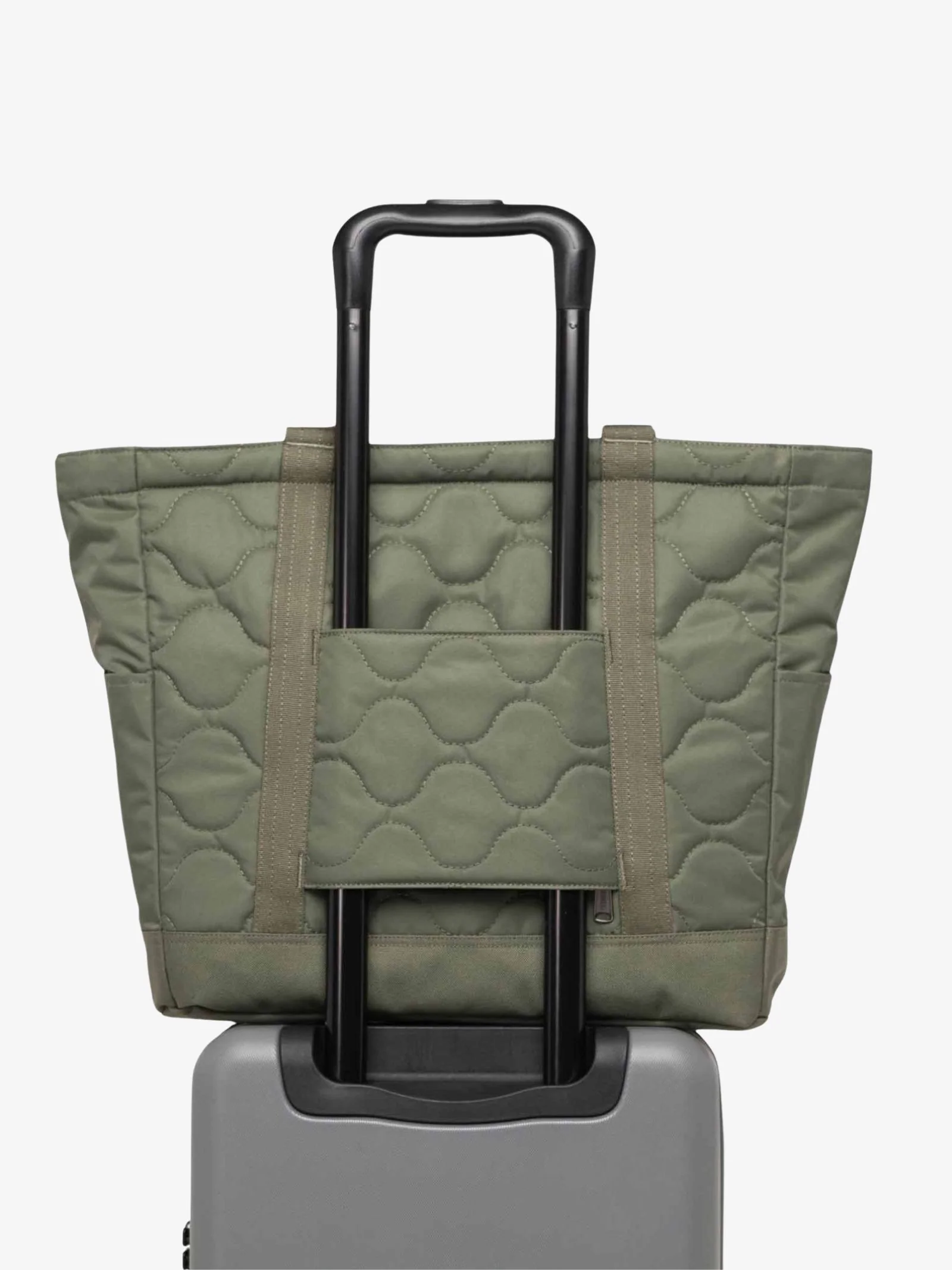 Heritage Quilted Capsule Tote - Image 4