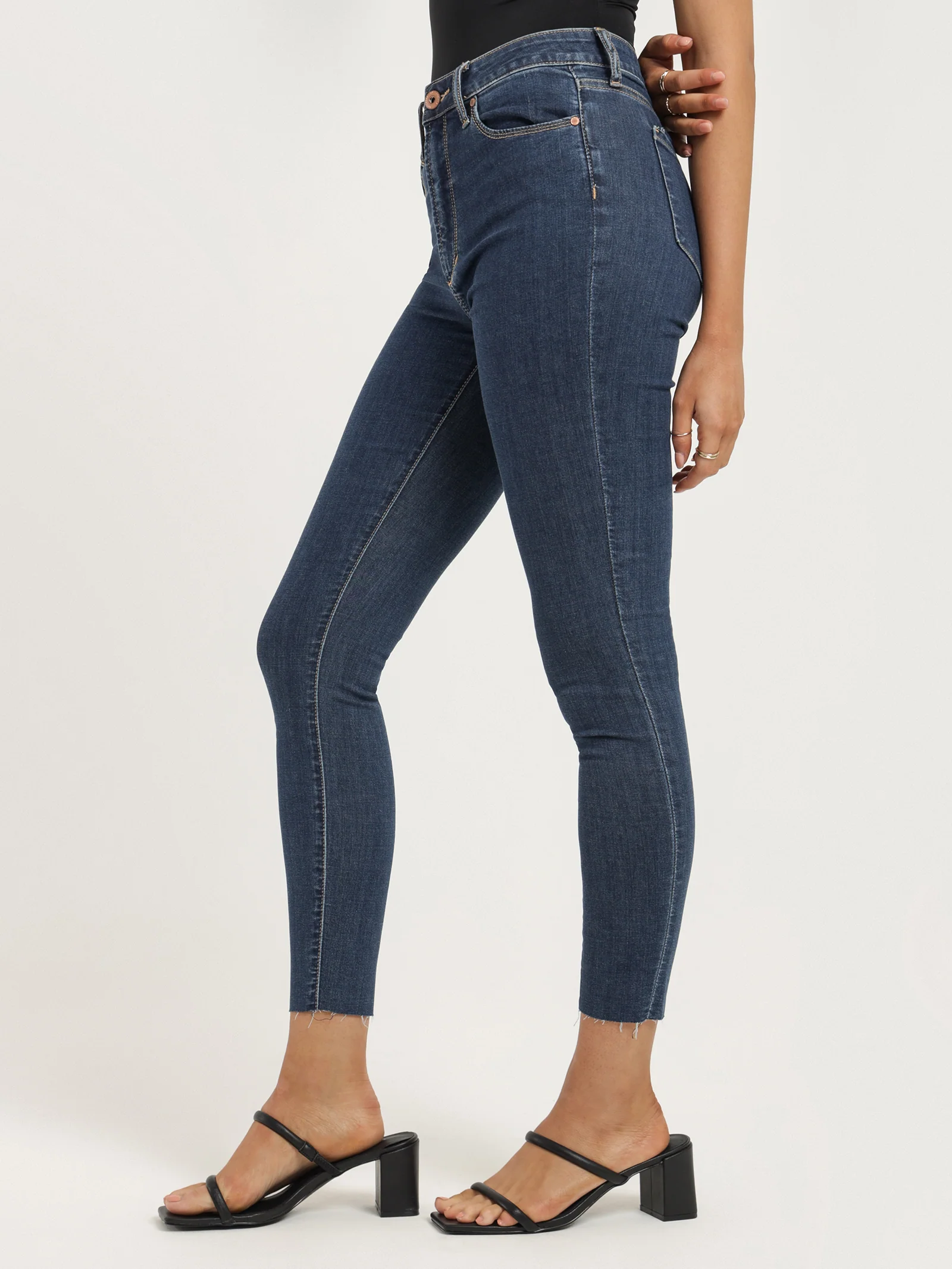High Lisa Skinny Jeans - Image 3