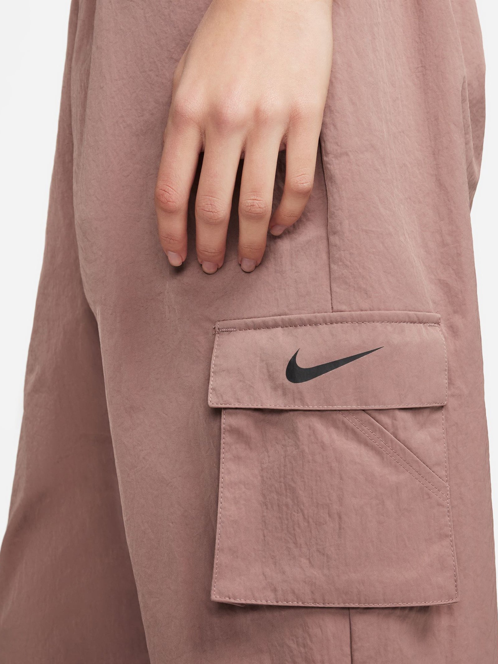 High-Rise Woven Cargo Pants - Image 4
