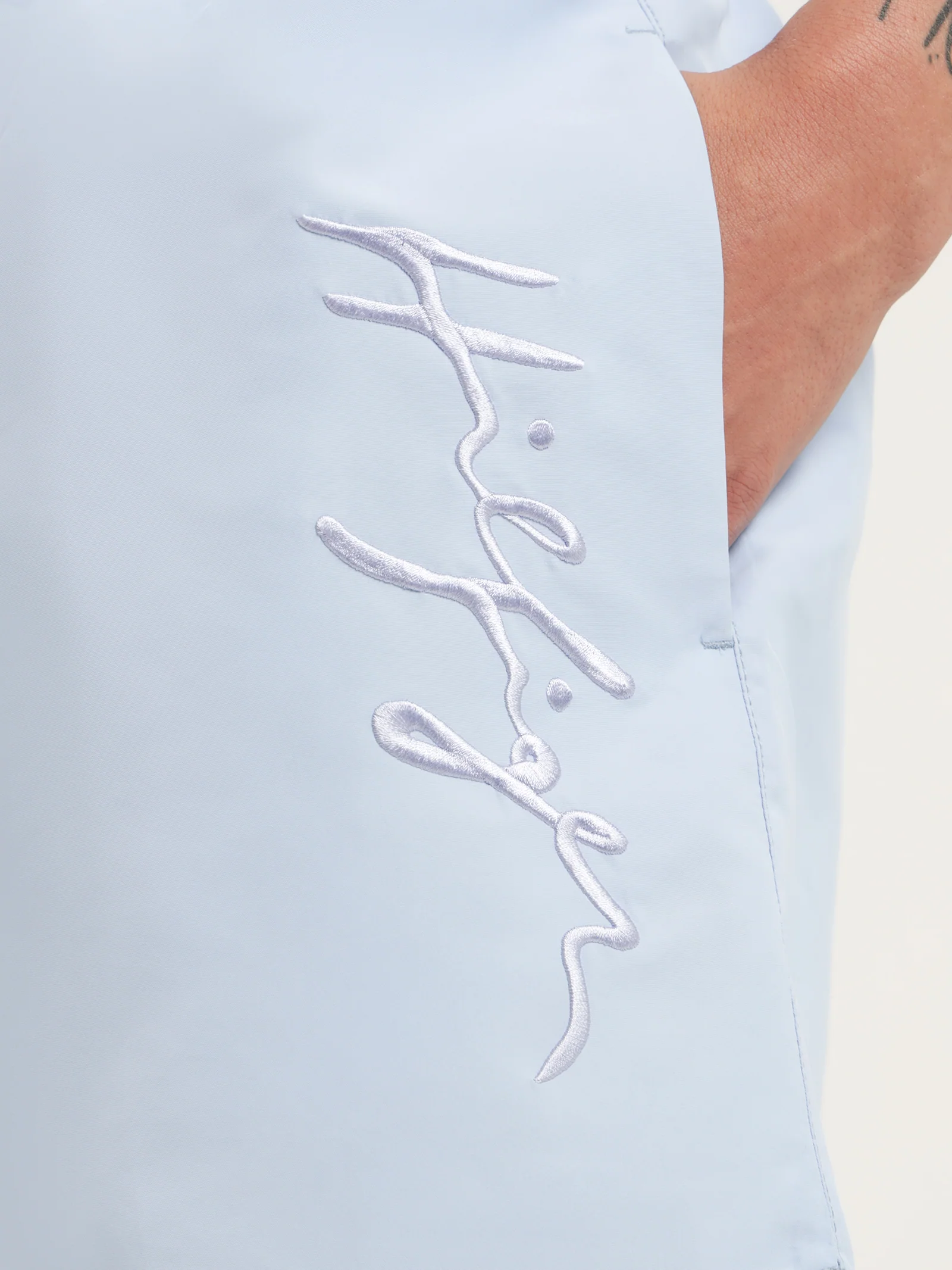 Hilfiger Logo Shorts - Image 3