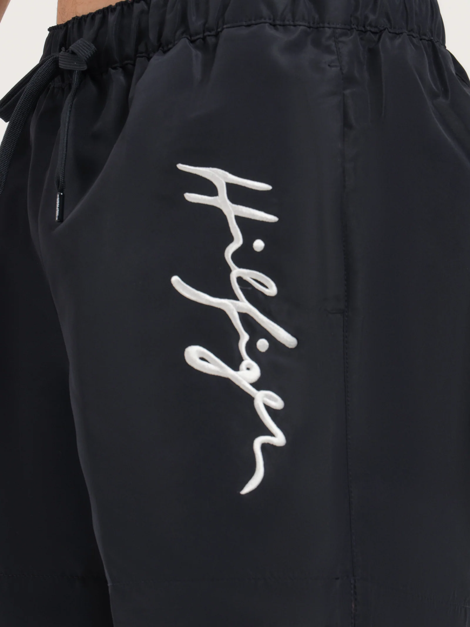 Hilfiger Logo Shorts - Image 5