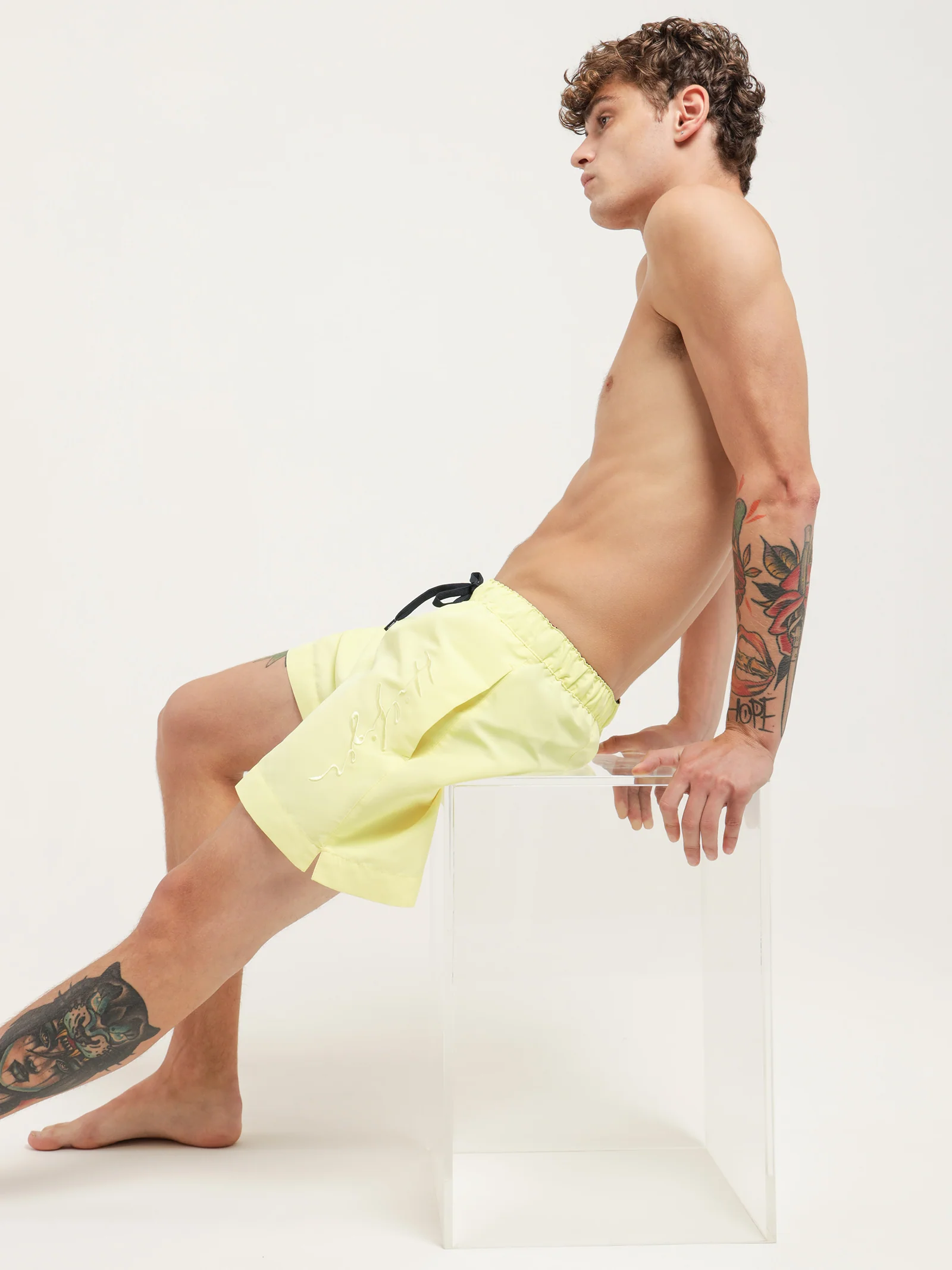 Hilfiger Logo Shorts - Image 6