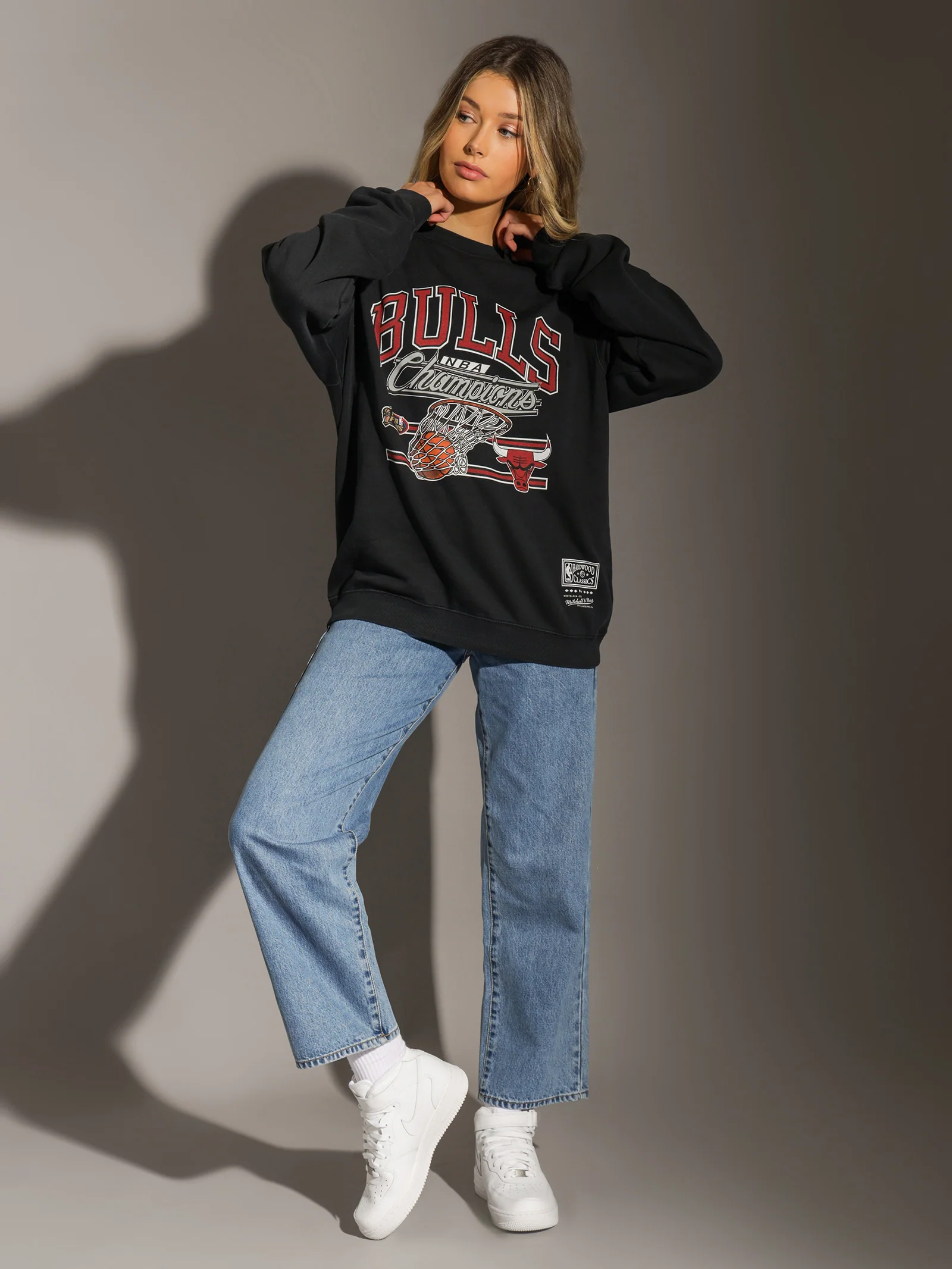 Hoop Crew Bulls Sweat - Image 4