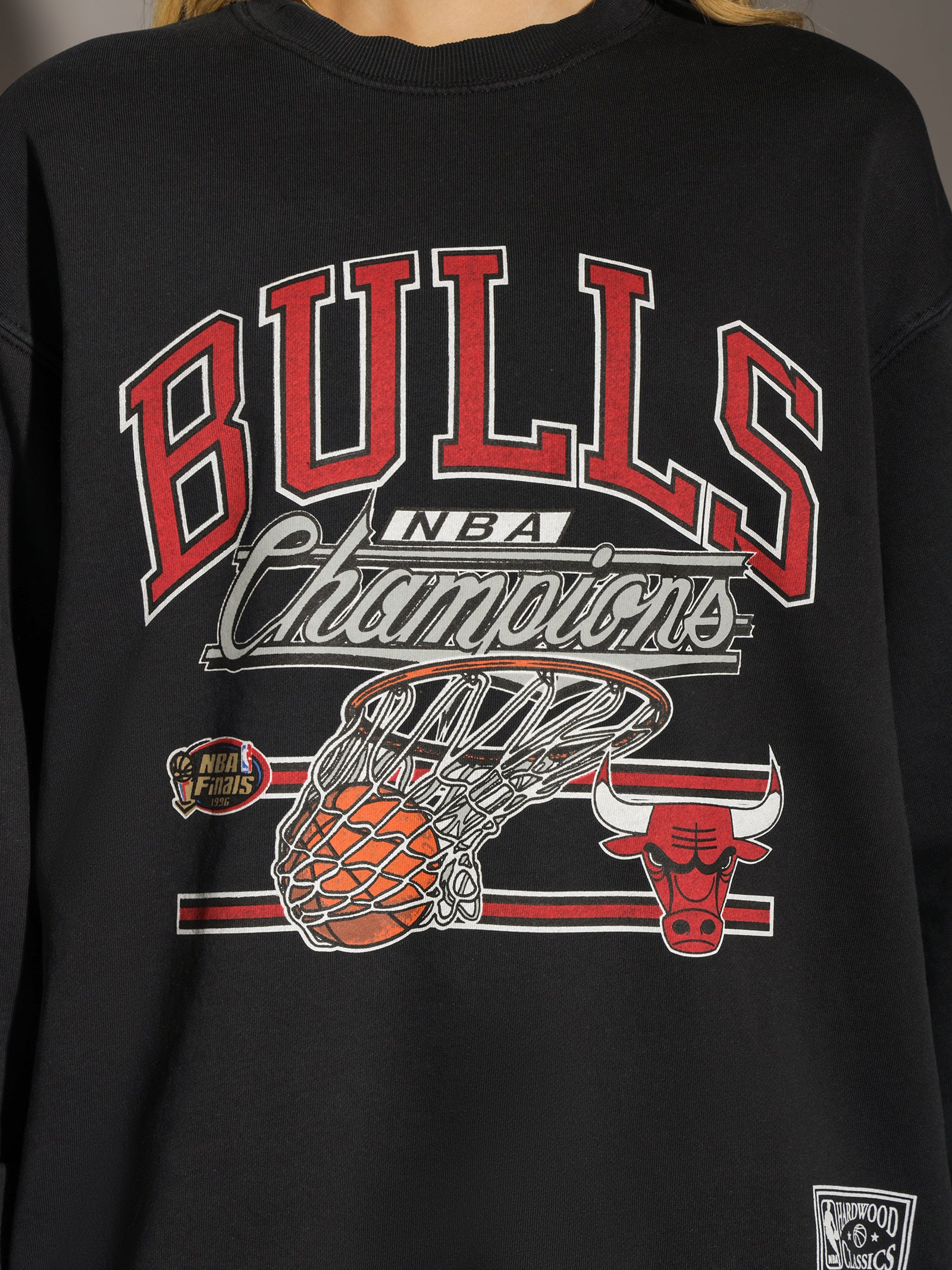 Hoop Crew Bulls Sweat - Image 5