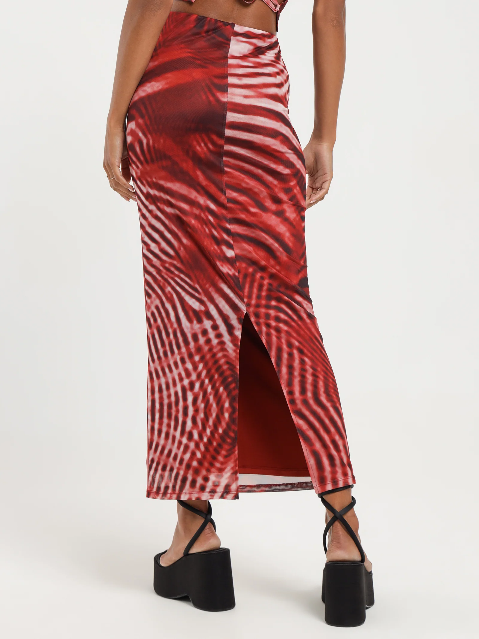 Inferna Mesh Skirt - Image 5