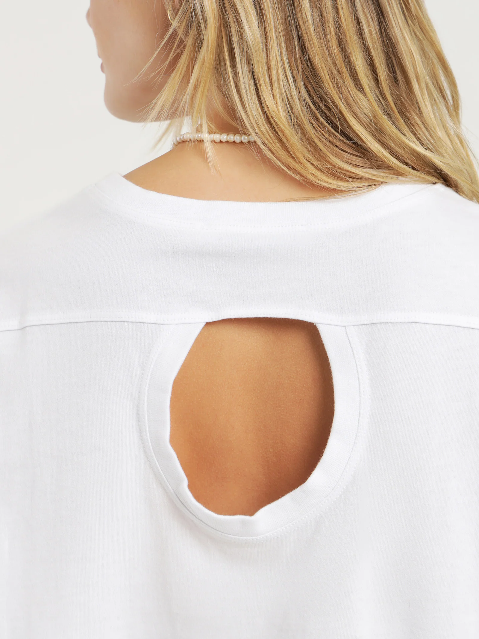 Isla T-Shirt - Image 6