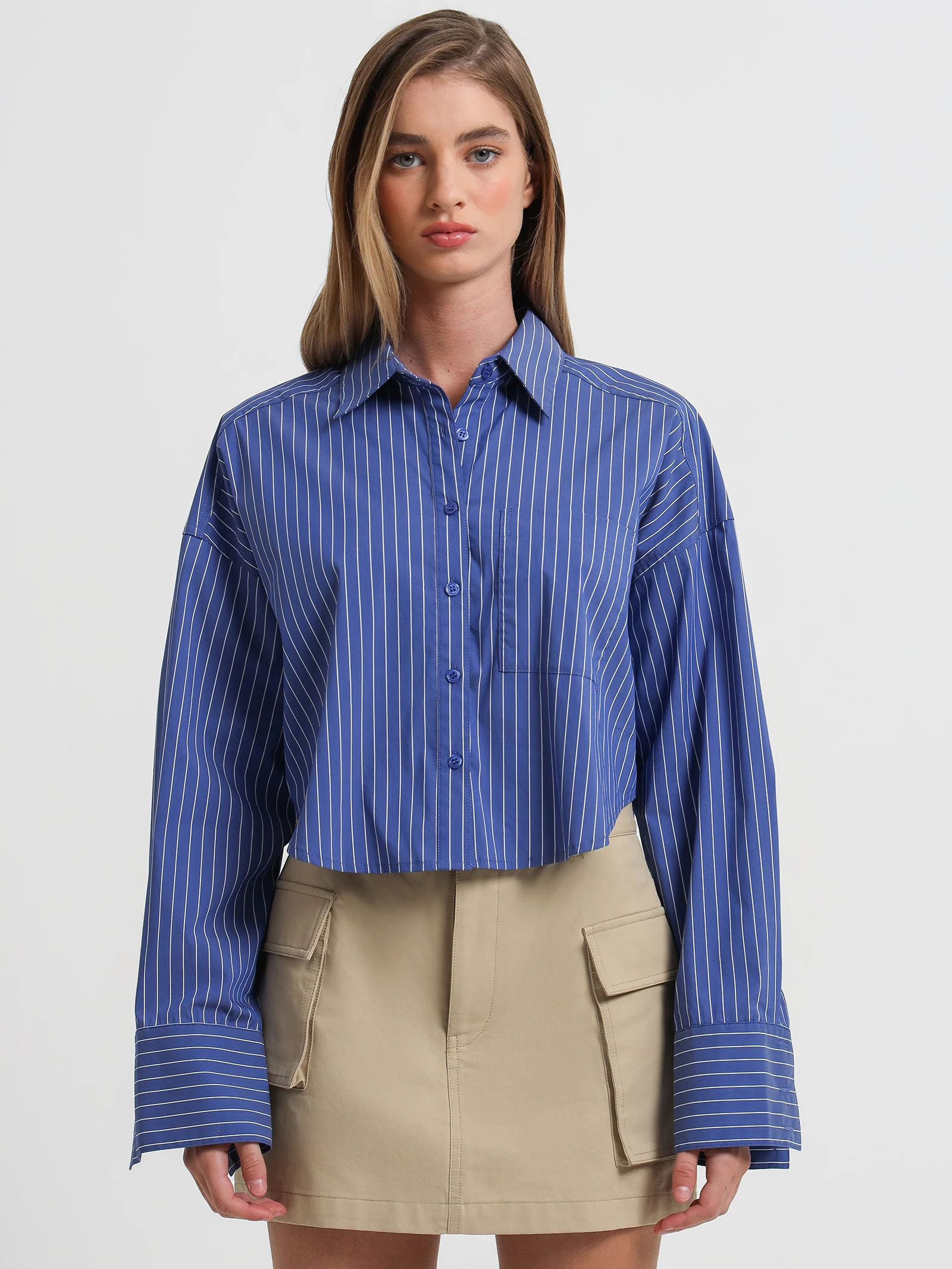 Jacey Cropped Oversized Shirt - Image 3