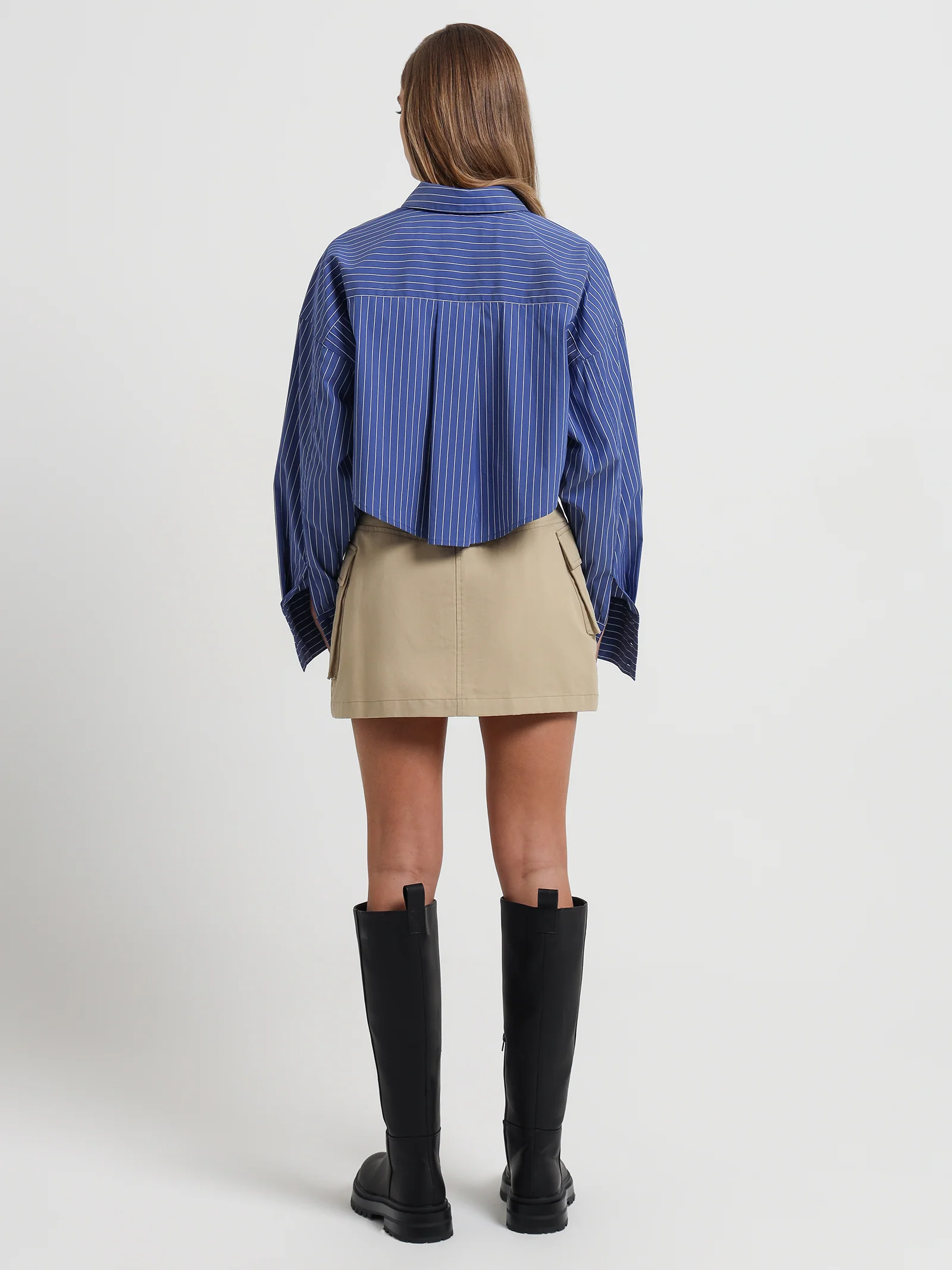 Jacey Cropped Oversized Shirt - Image 7