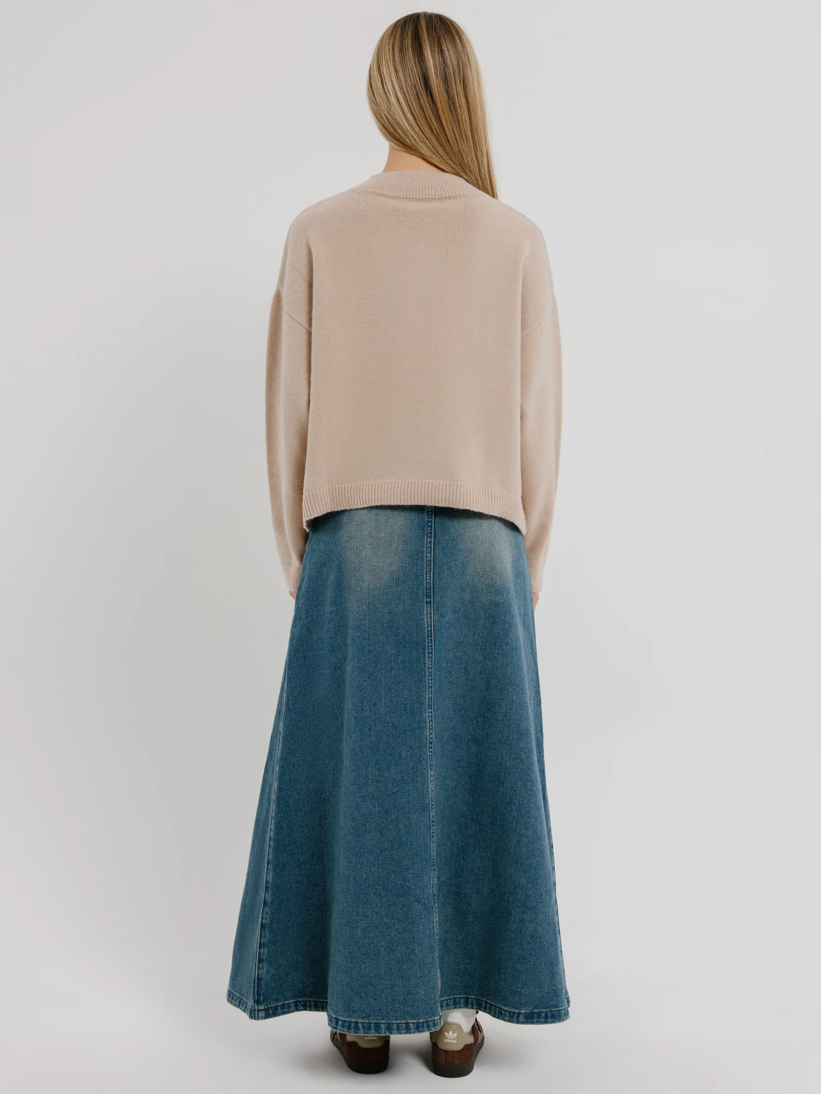 Joanna V-Neck Sweater - Image 4