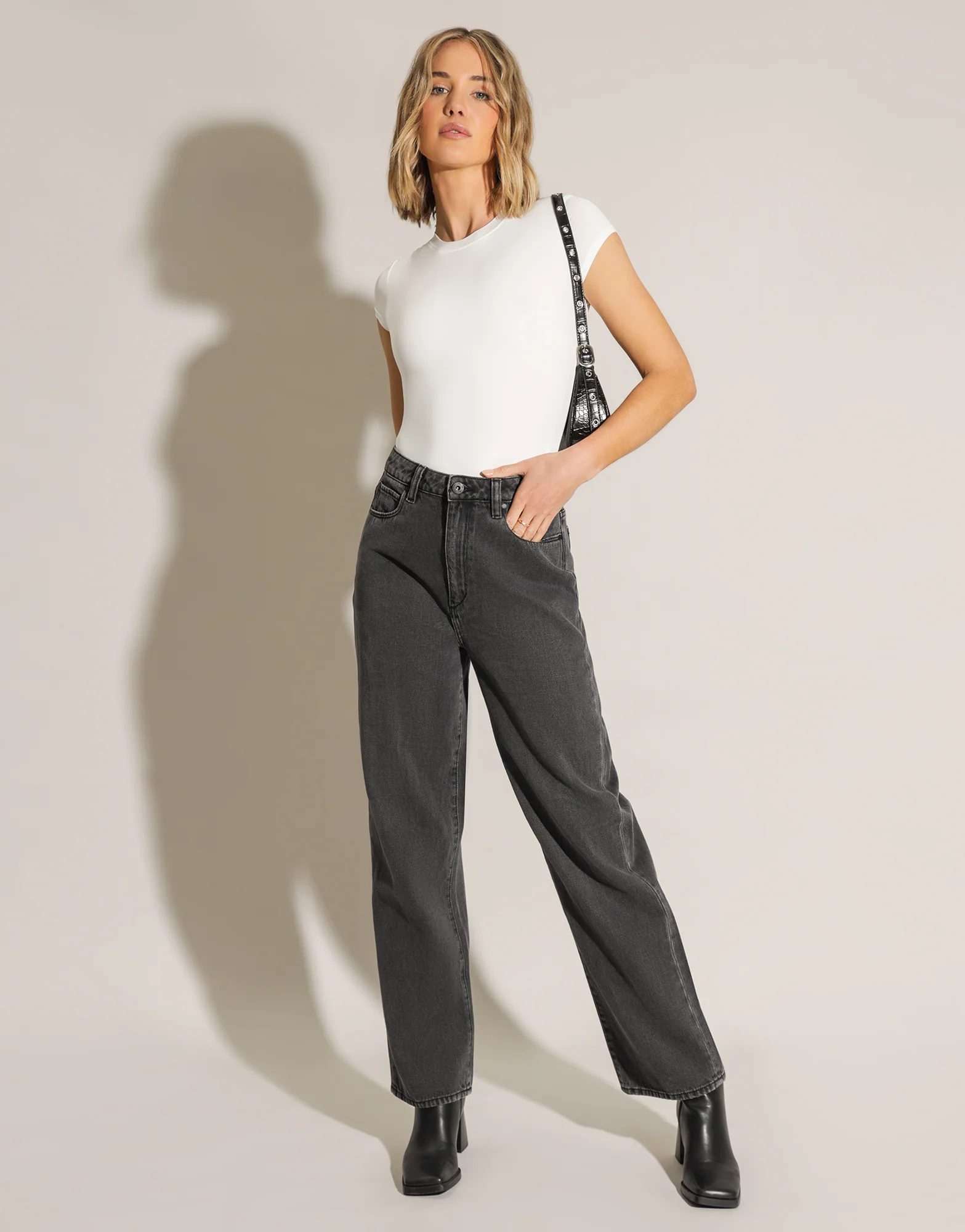 Kaia Baggy Jeans - Image 4