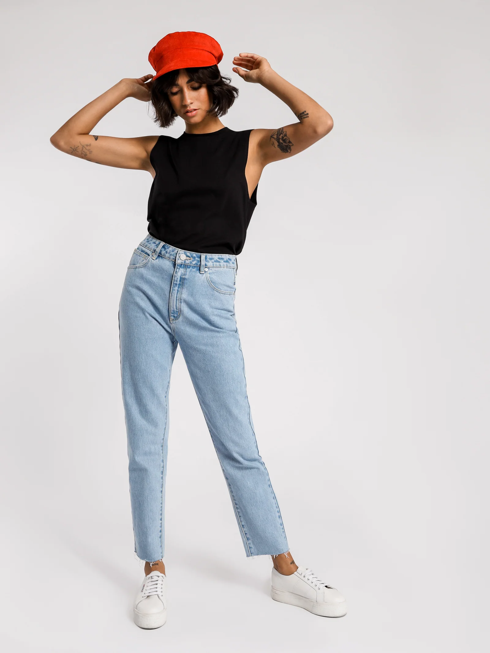 Kiera Basic Muscle Tank - Image 4