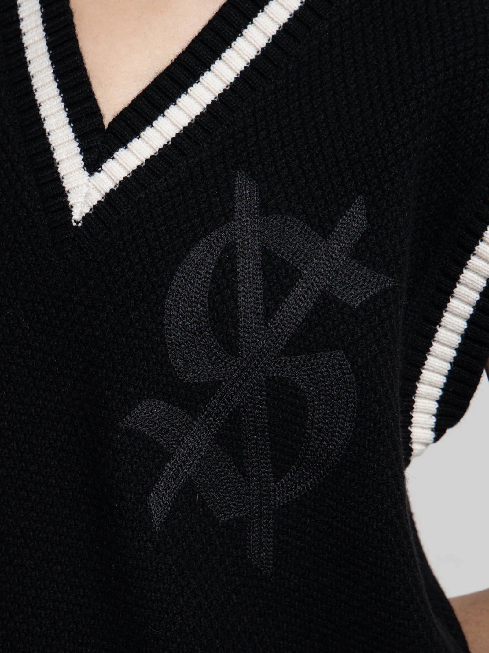 Kommunity Vest - Image 3