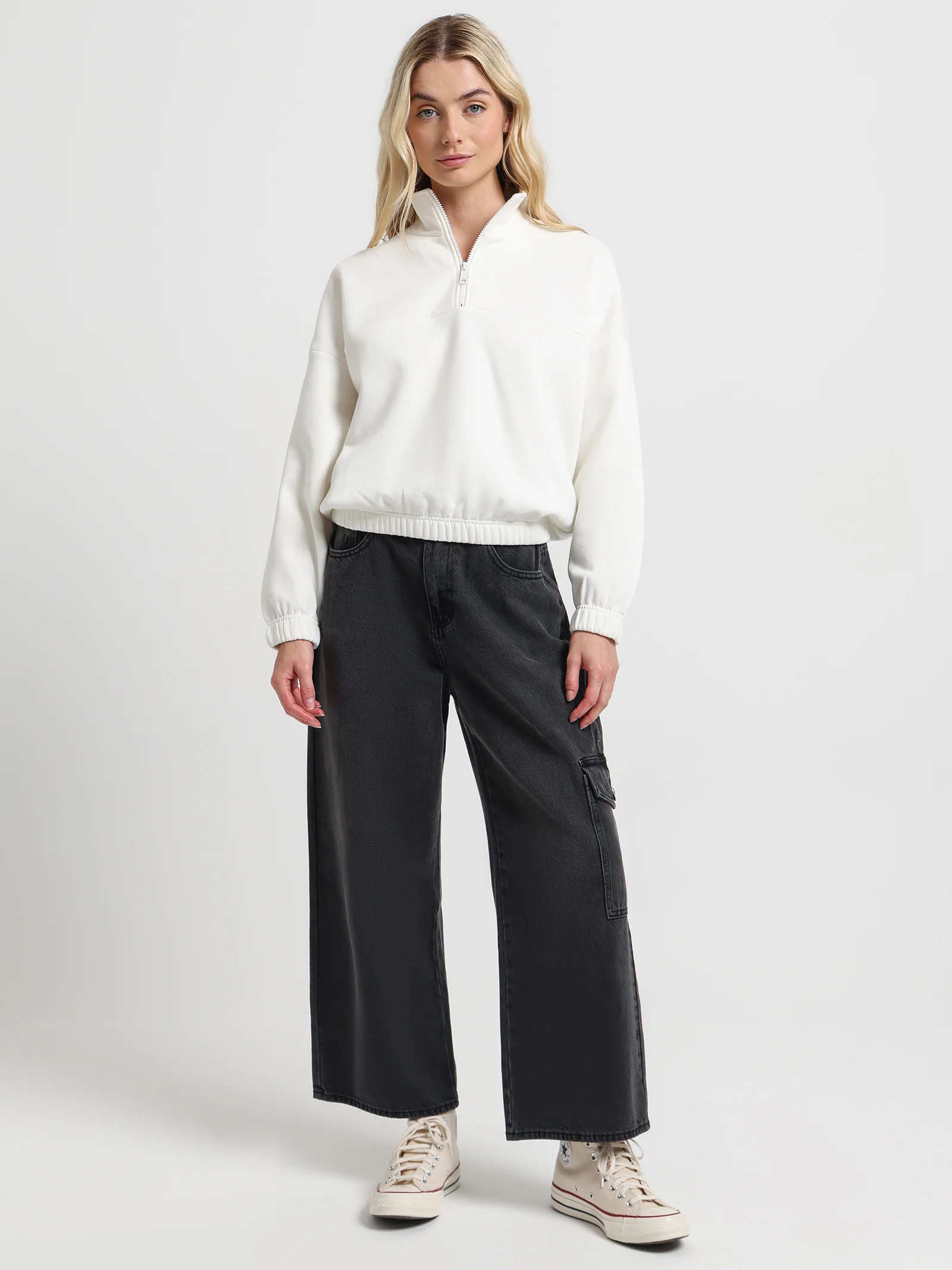 Kyra Half Zip Sweat - Image 2
