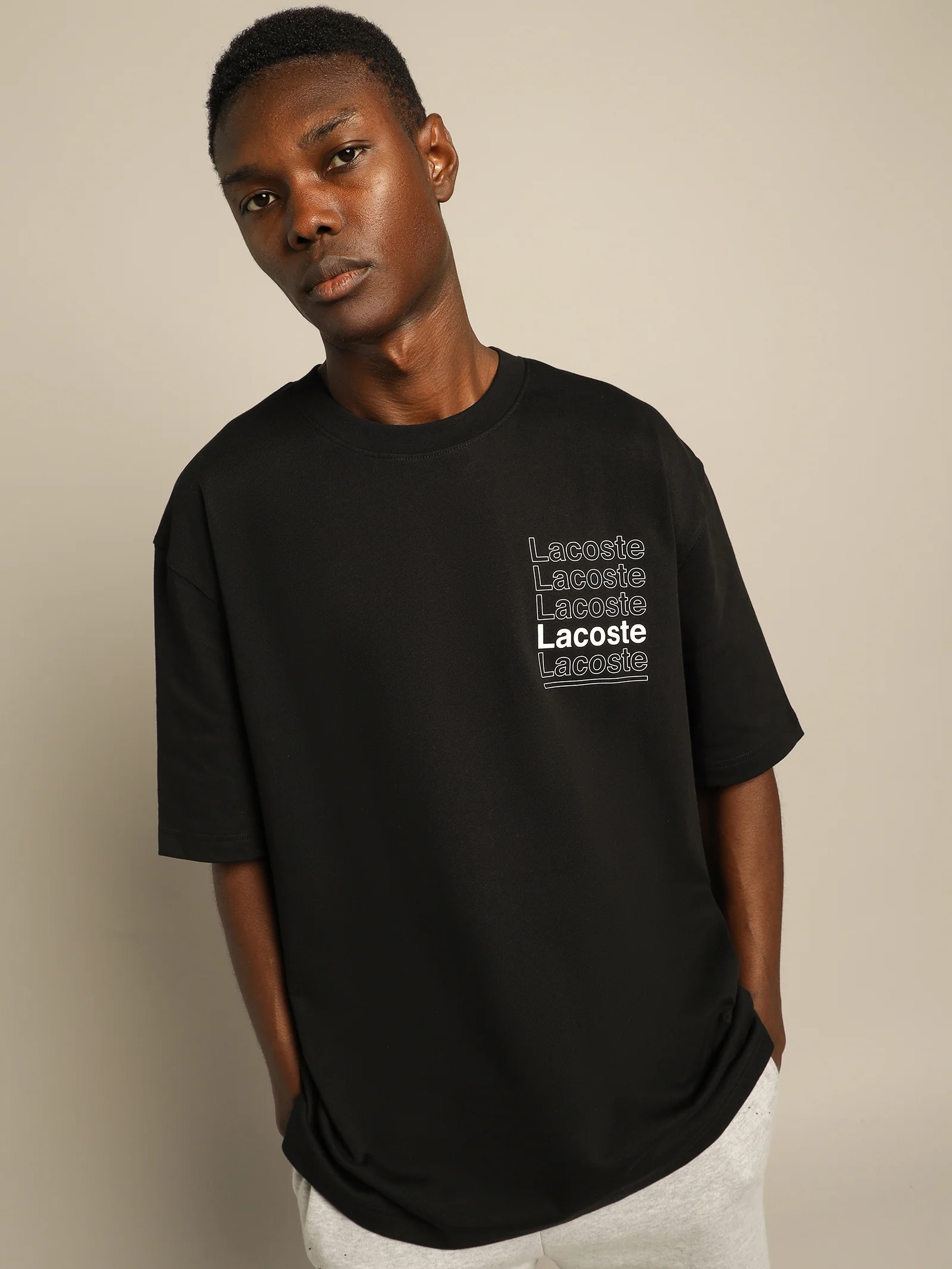 L!ve Wording T-Shirt - Image 4