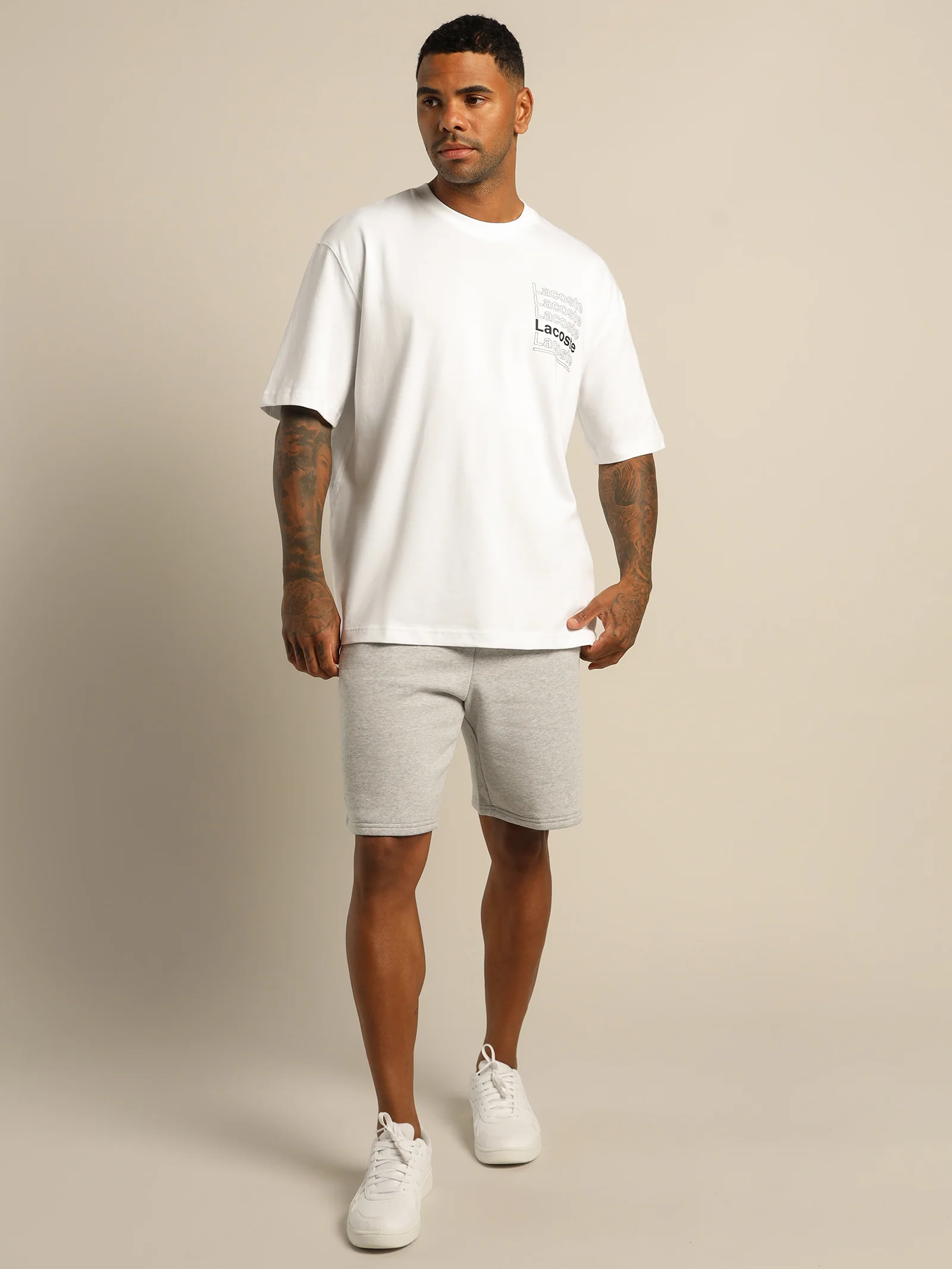 L!ve Wording T-Shirt - Image 4
