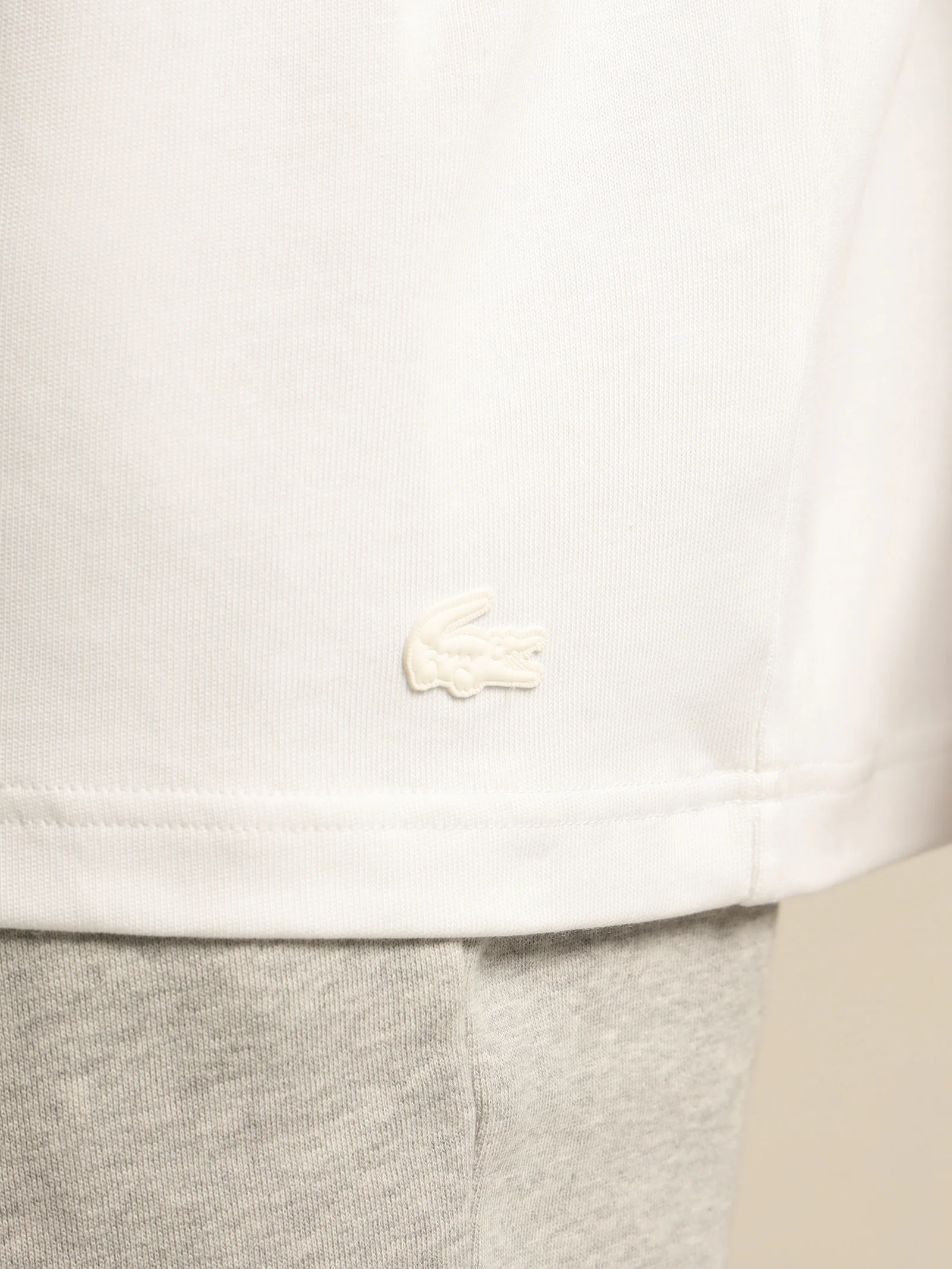 L!ve Wording T-Shirt - Image 6