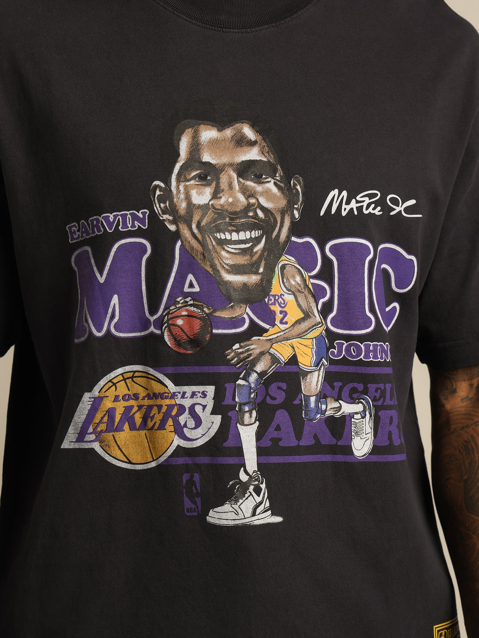 LA Lakers Magic Johnson T-Shirt - Image 7