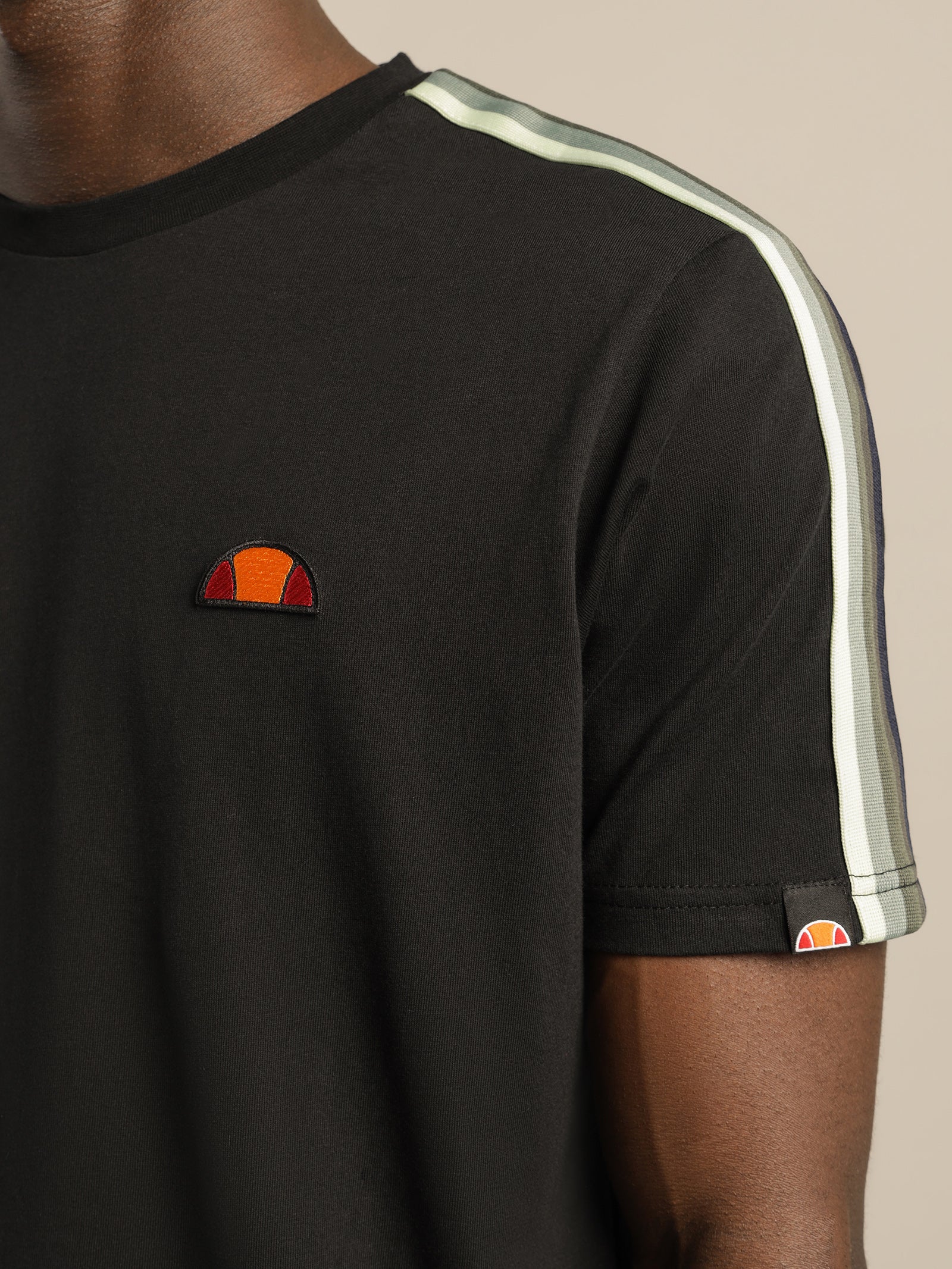 La Versa T-Shirt - Image 5
