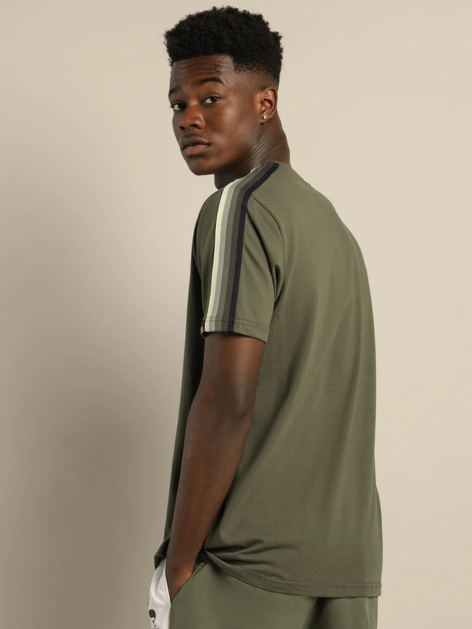 La Versa T-Shirt - Image 6