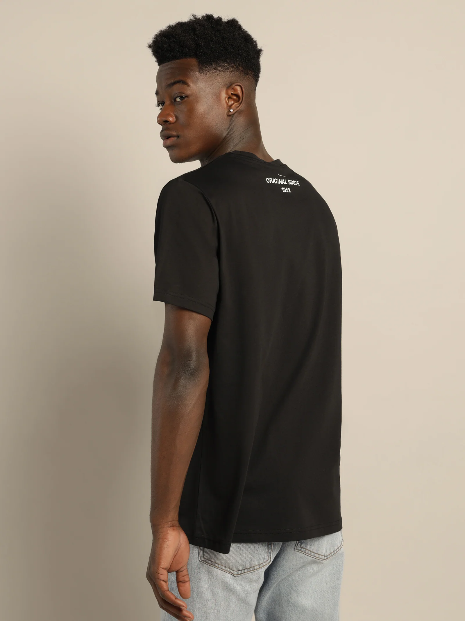 Laurel Wreath Block Print T-Shirt - Image 6