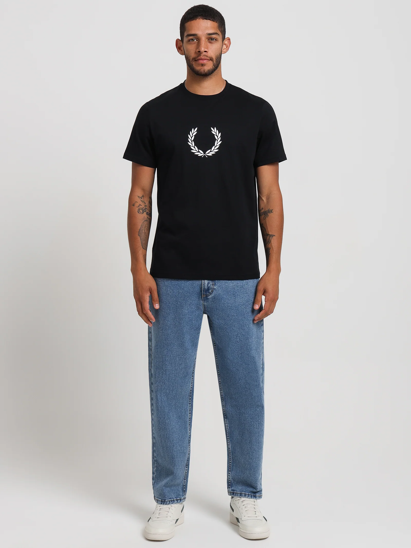 Laurel Wreath Graphic T-Shirt - Image 2