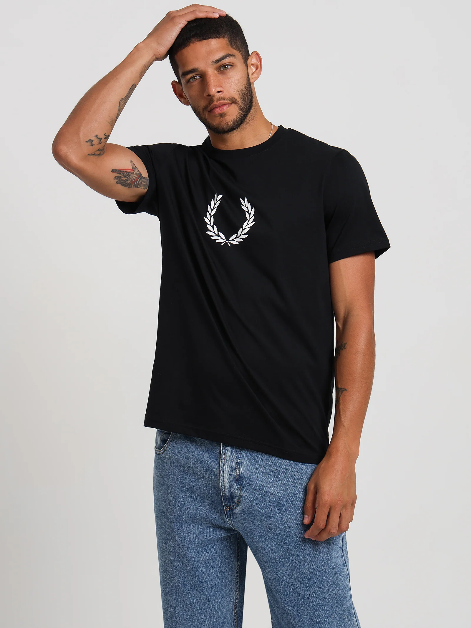 Laurel Wreath Graphic T-Shirt - Image 4