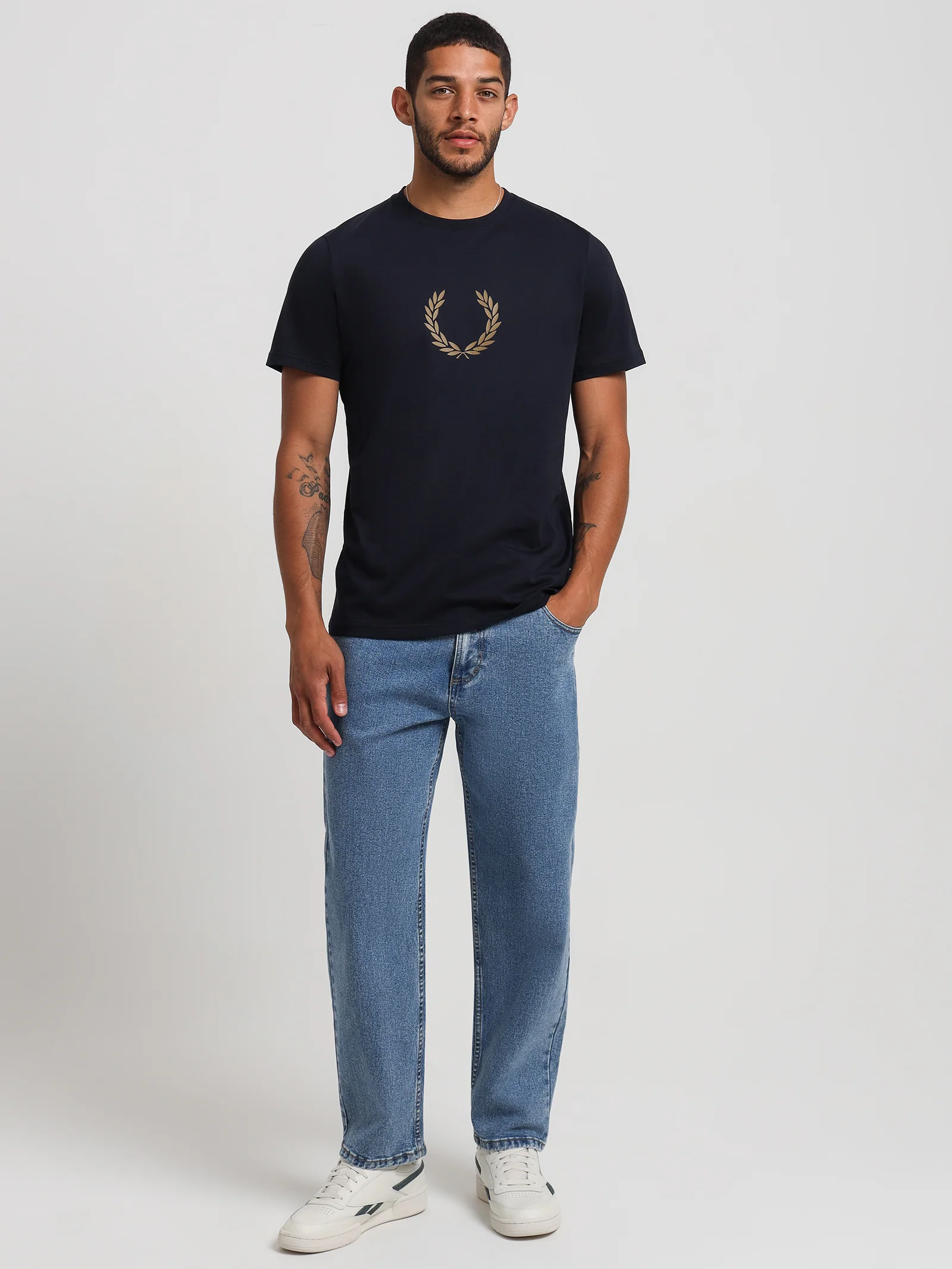 Laurel Wreath Graphic T-Shirt - Image 2