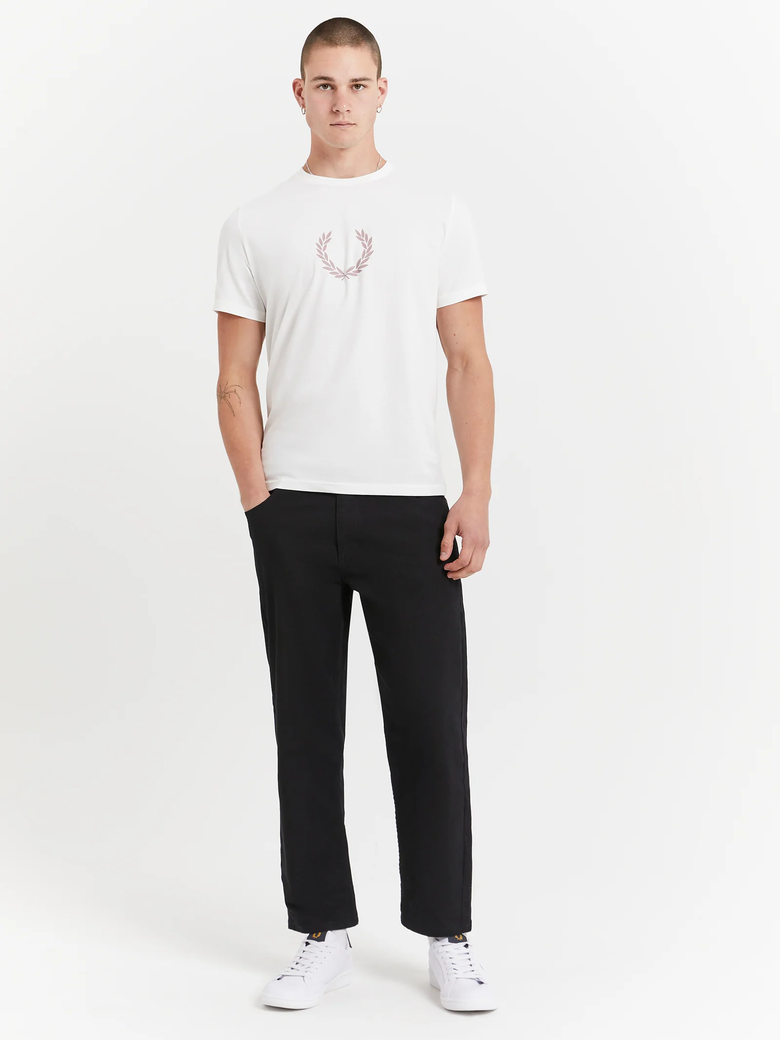 Laurel Wreath Graphic T-Shirt - Image 2