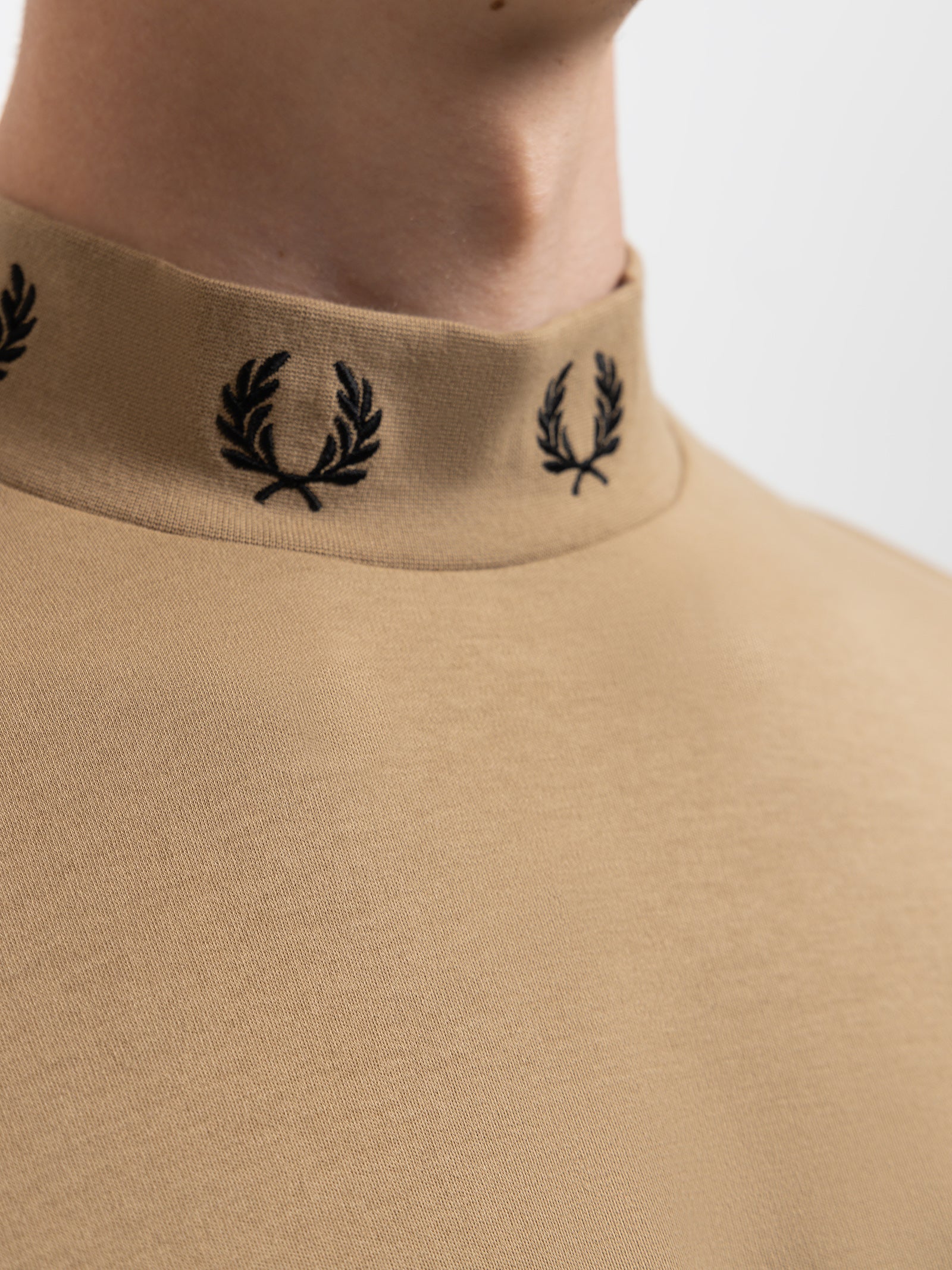 Laurel Wreath High Neck T-Shirt - Image 3