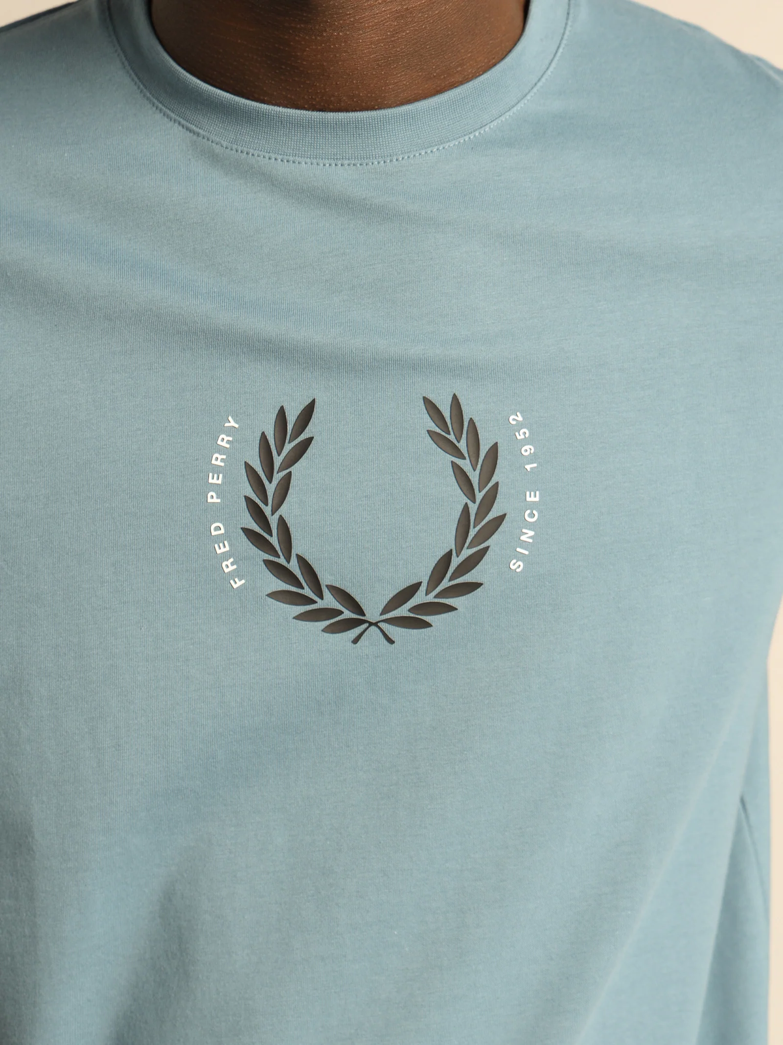 Laurel Wreath T-Shirt - Image 5