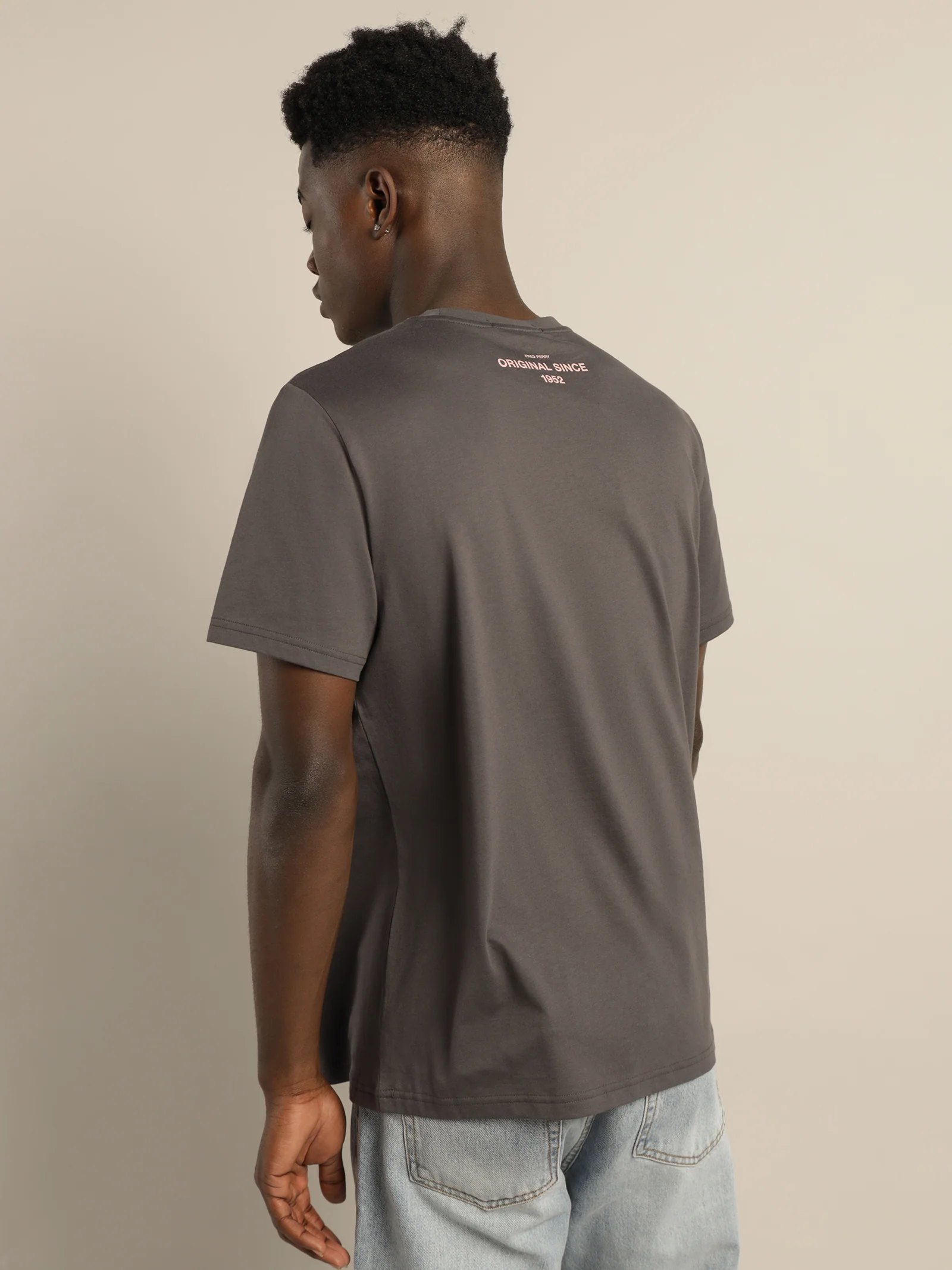 Laurel Wreath T-Shirt - Image 5