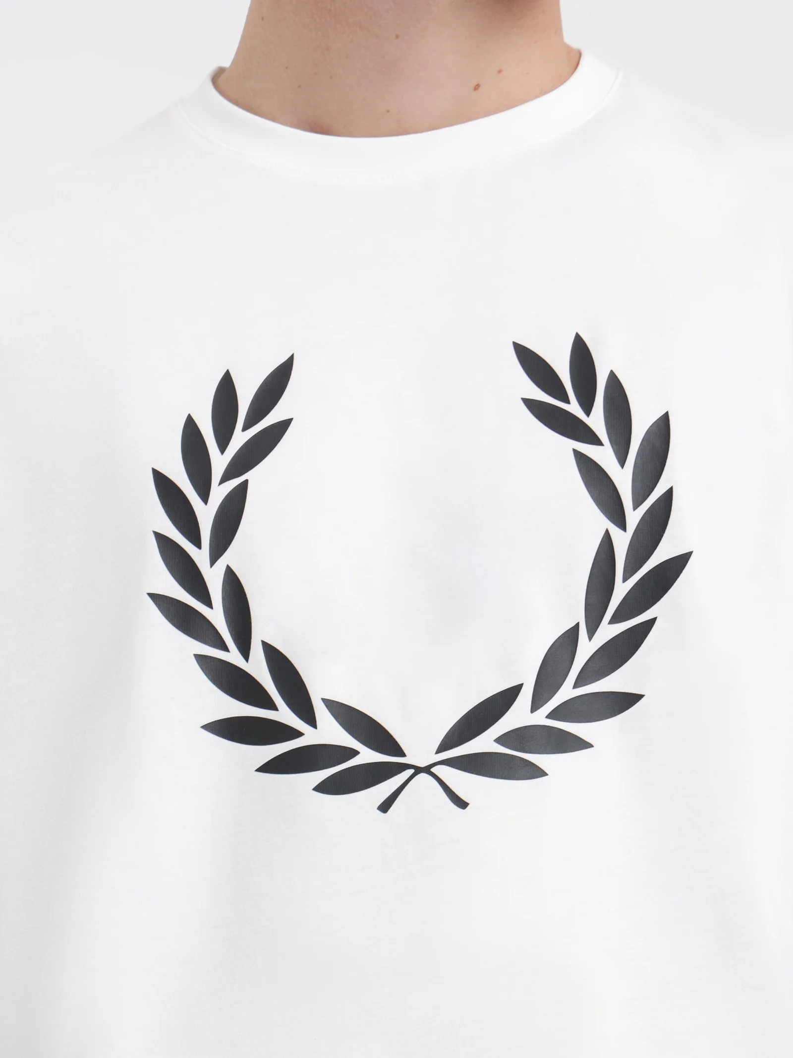 Laurel Wreath T-Shirt - Image 3