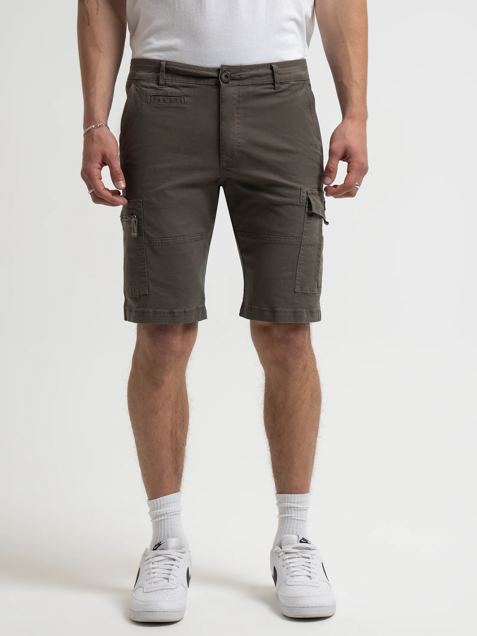 Leon Cargo Shorts - Image 4