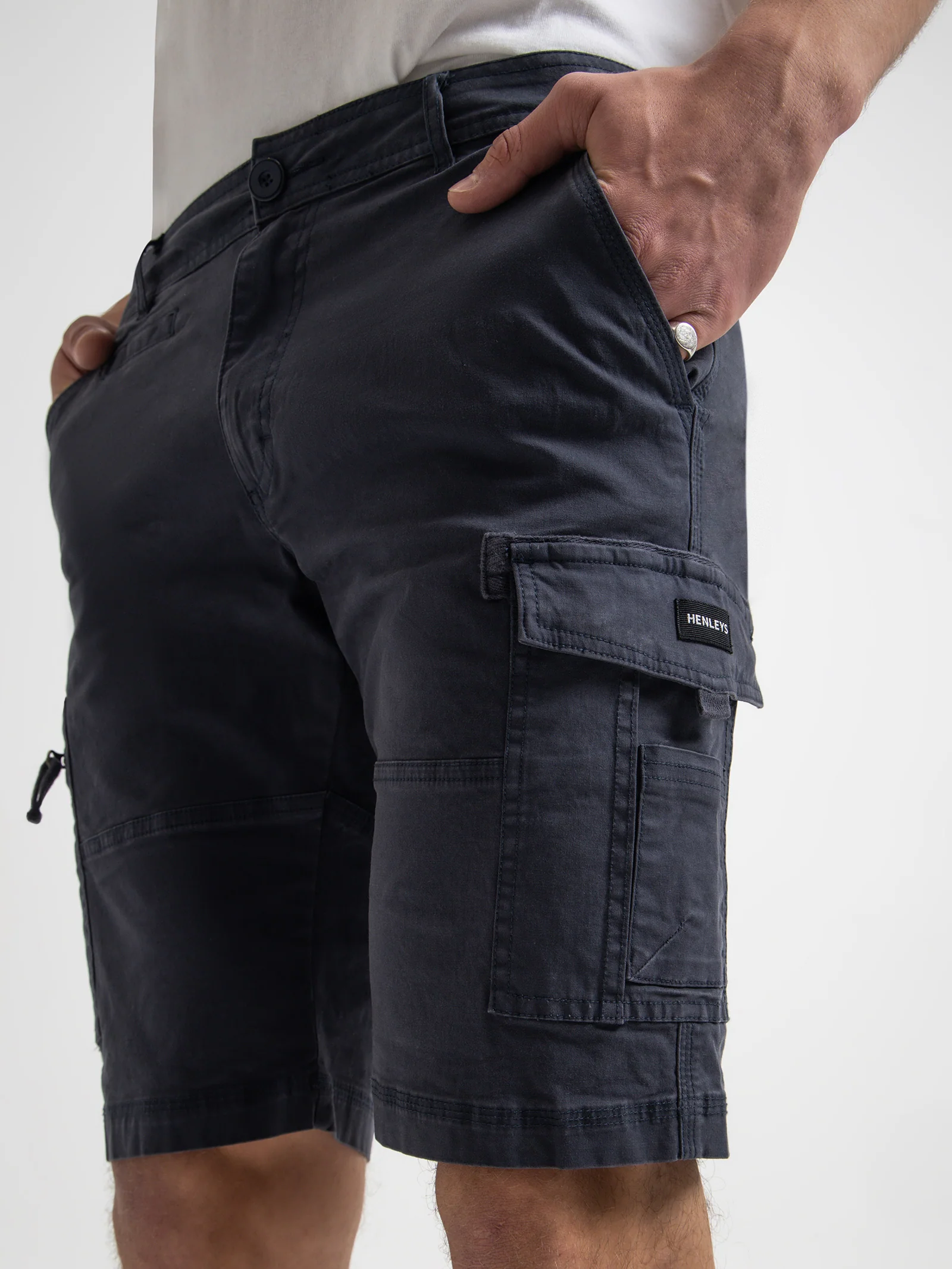 Leon Cargo Shorts - Image 3